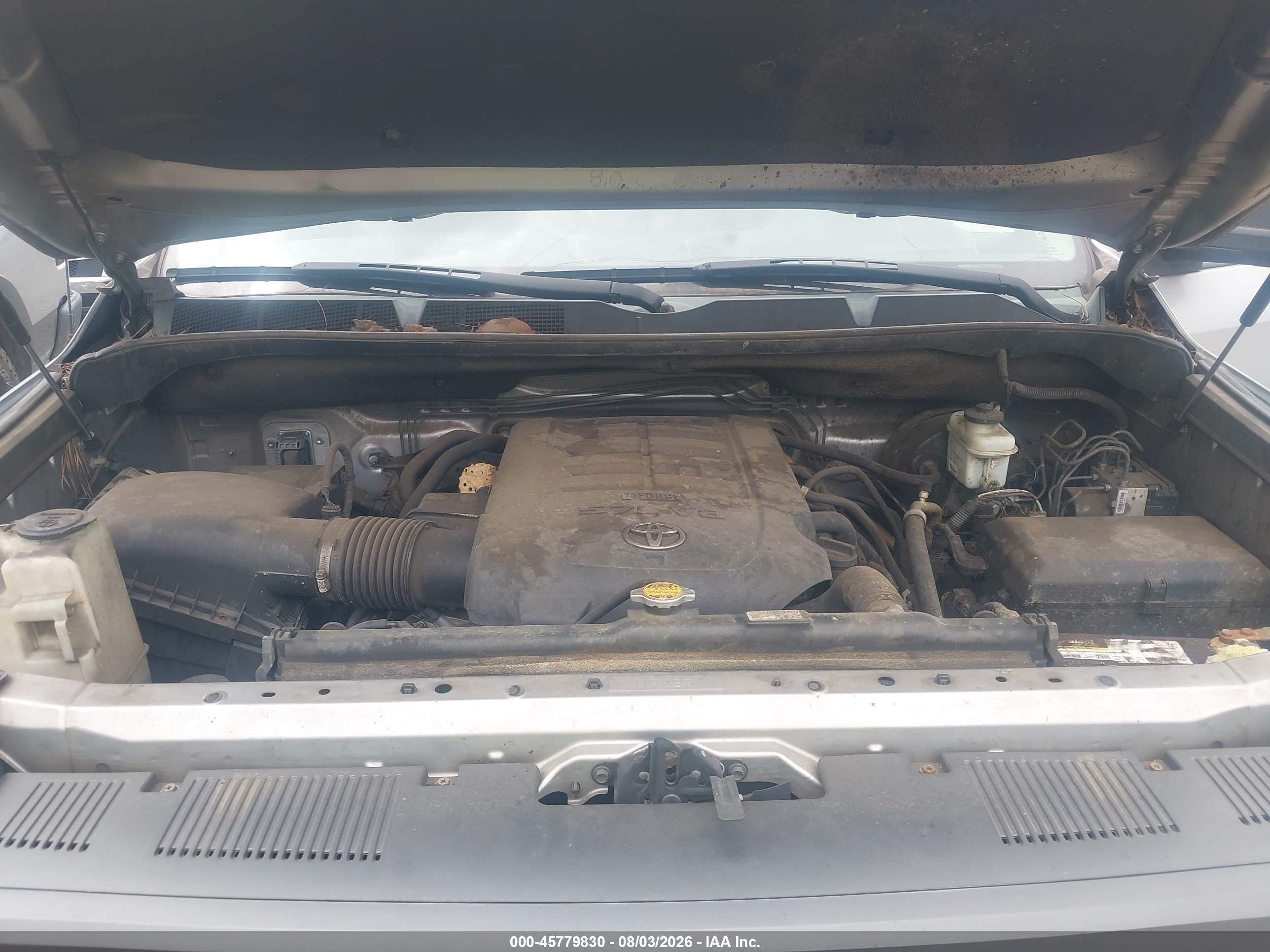 2014 Toyota Tundra Sr5 5.7l V8 Silver vin: 5TFRY5F17EX169931