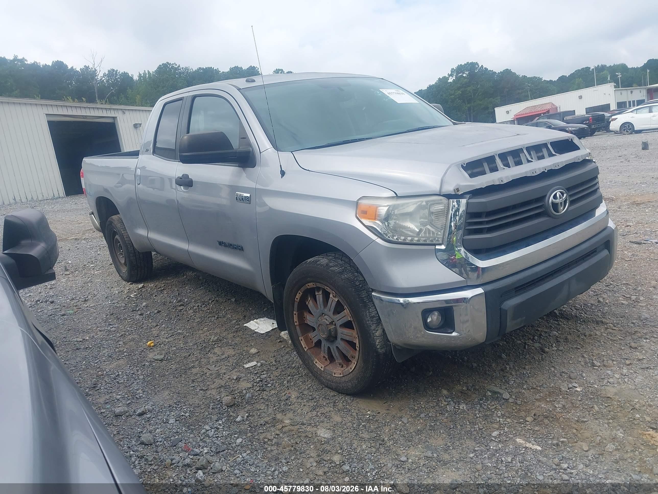 2014 Toyota Tundra Sr5 5.7l V8 Silver vin: 5TFRY5F17EX169931