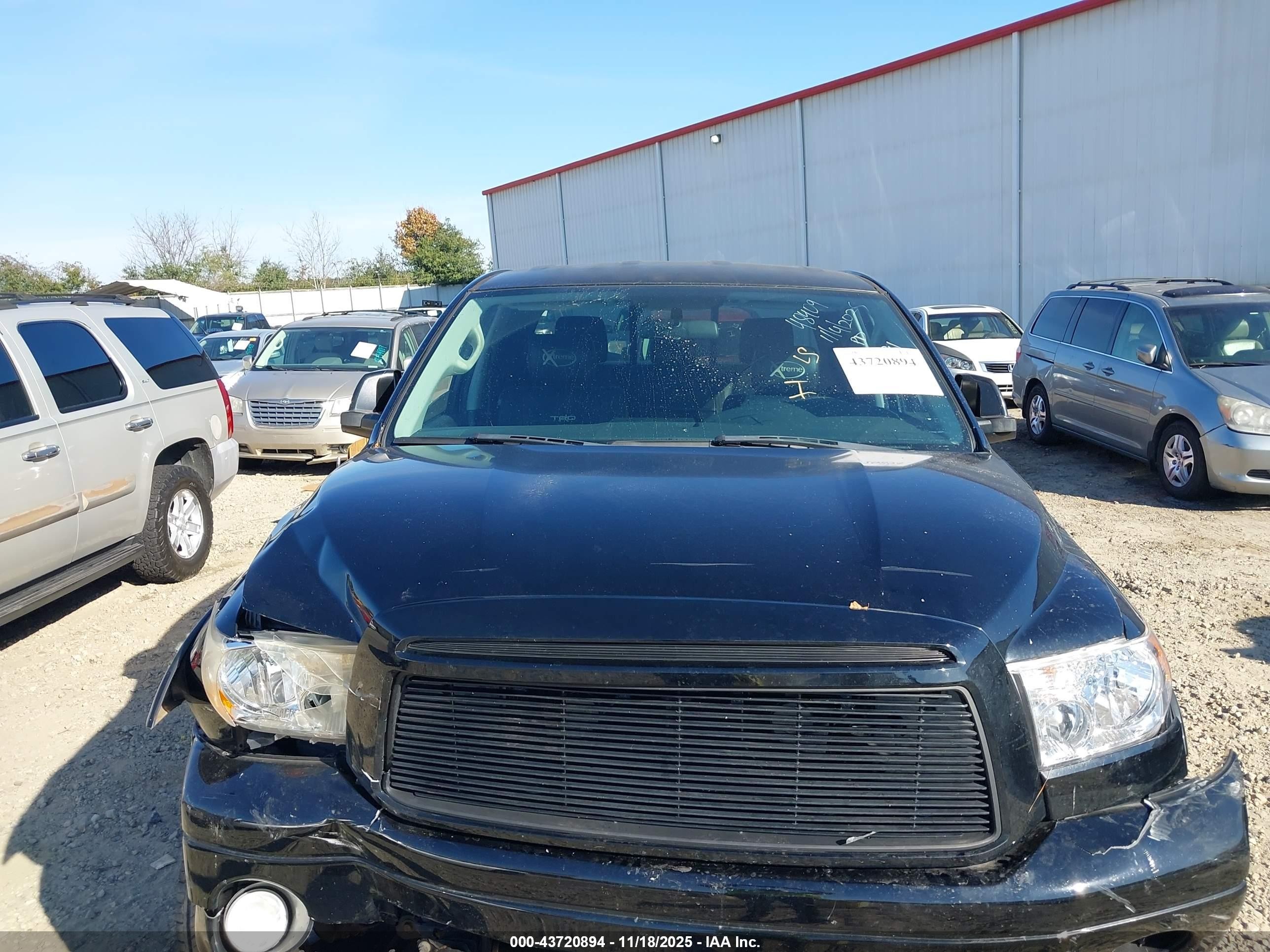 2011 Toyota Tundra Grade 5.7l V8 Black vin: 5TFRY5F18BX108891