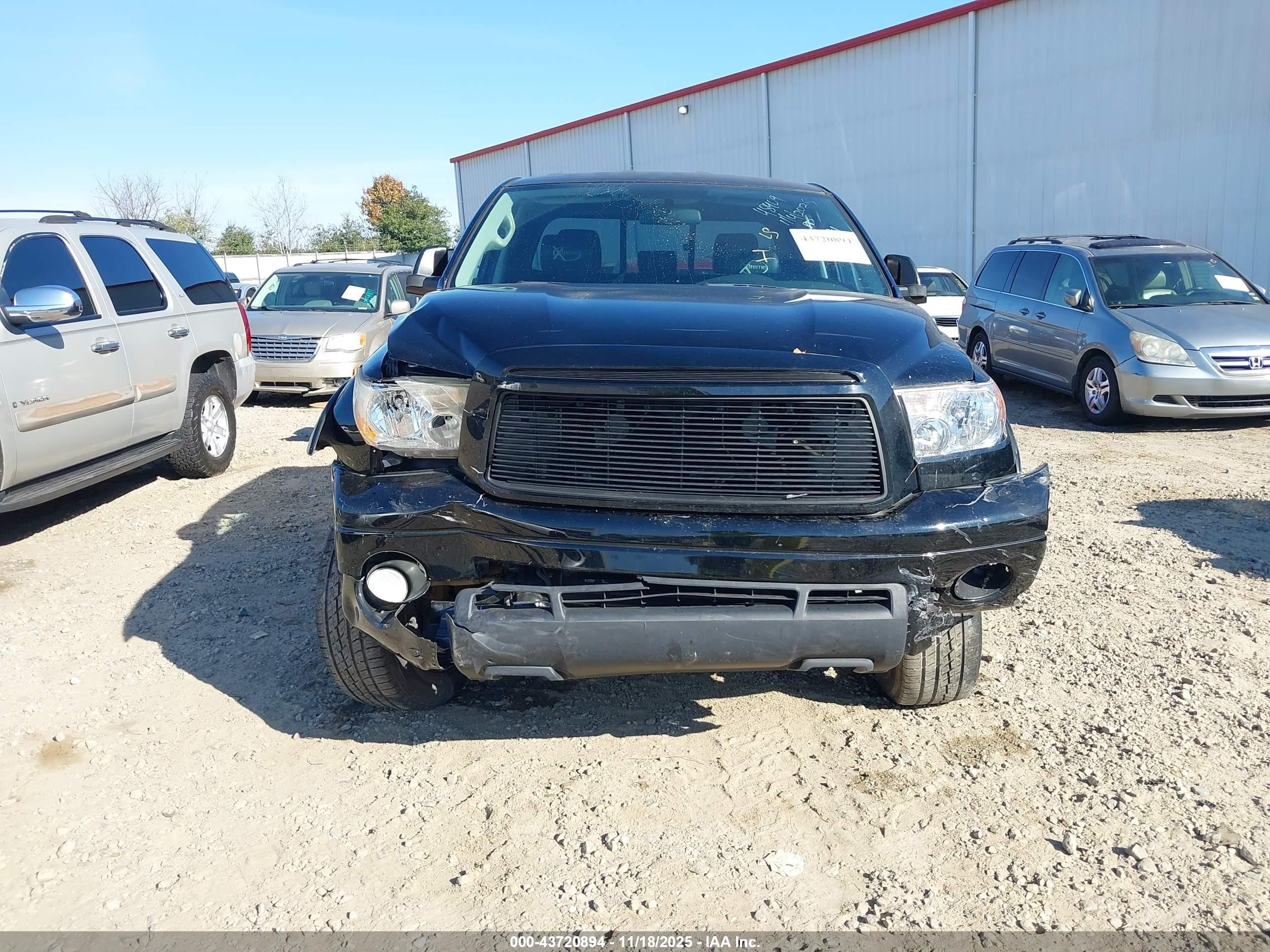 2011 Toyota Tundra Grade 5.7l V8 Black vin: 5TFRY5F18BX108891