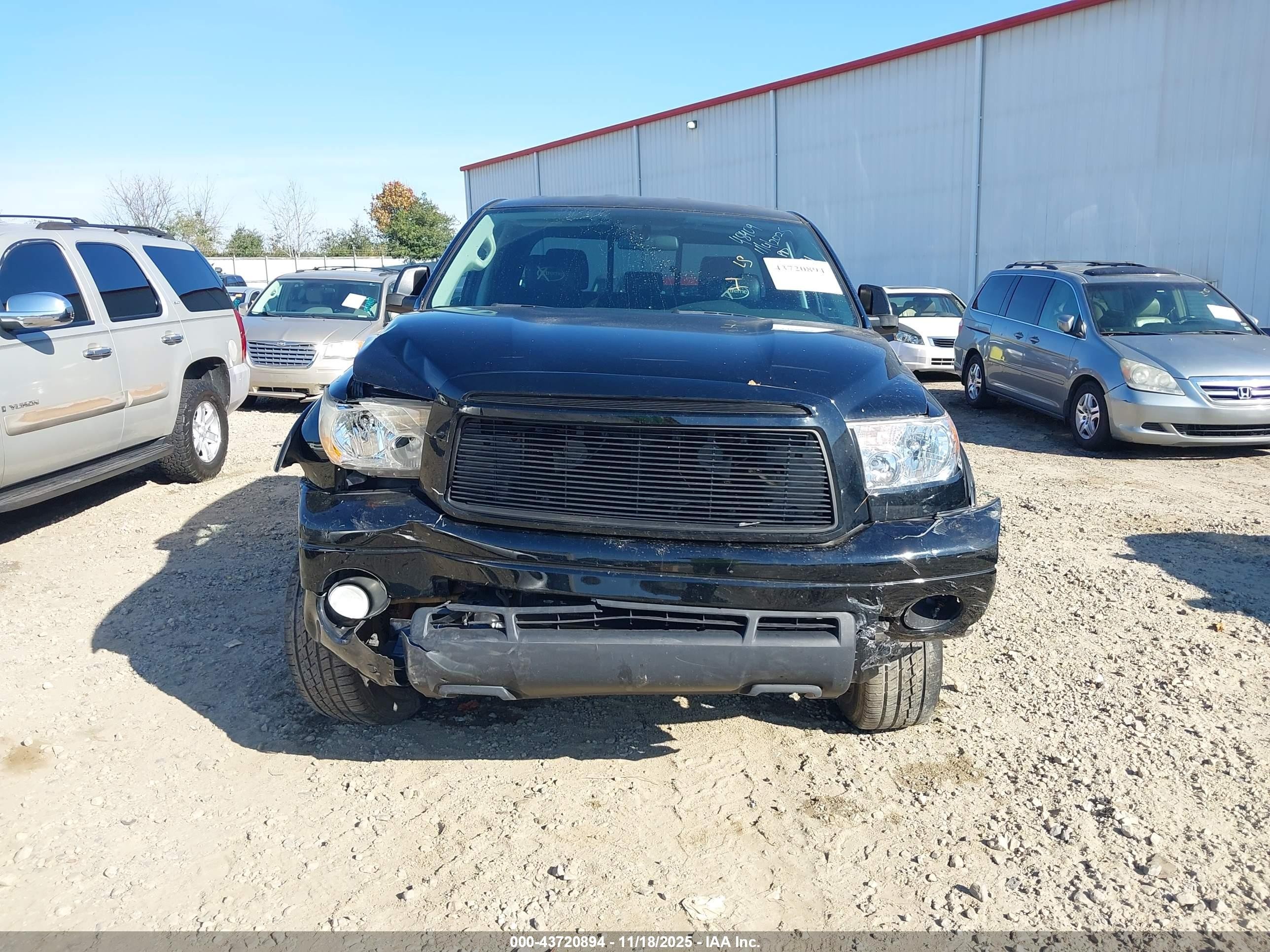 2011 Toyota Tundra Grade 5.7l V8 Black vin: 5TFRY5F18BX108891