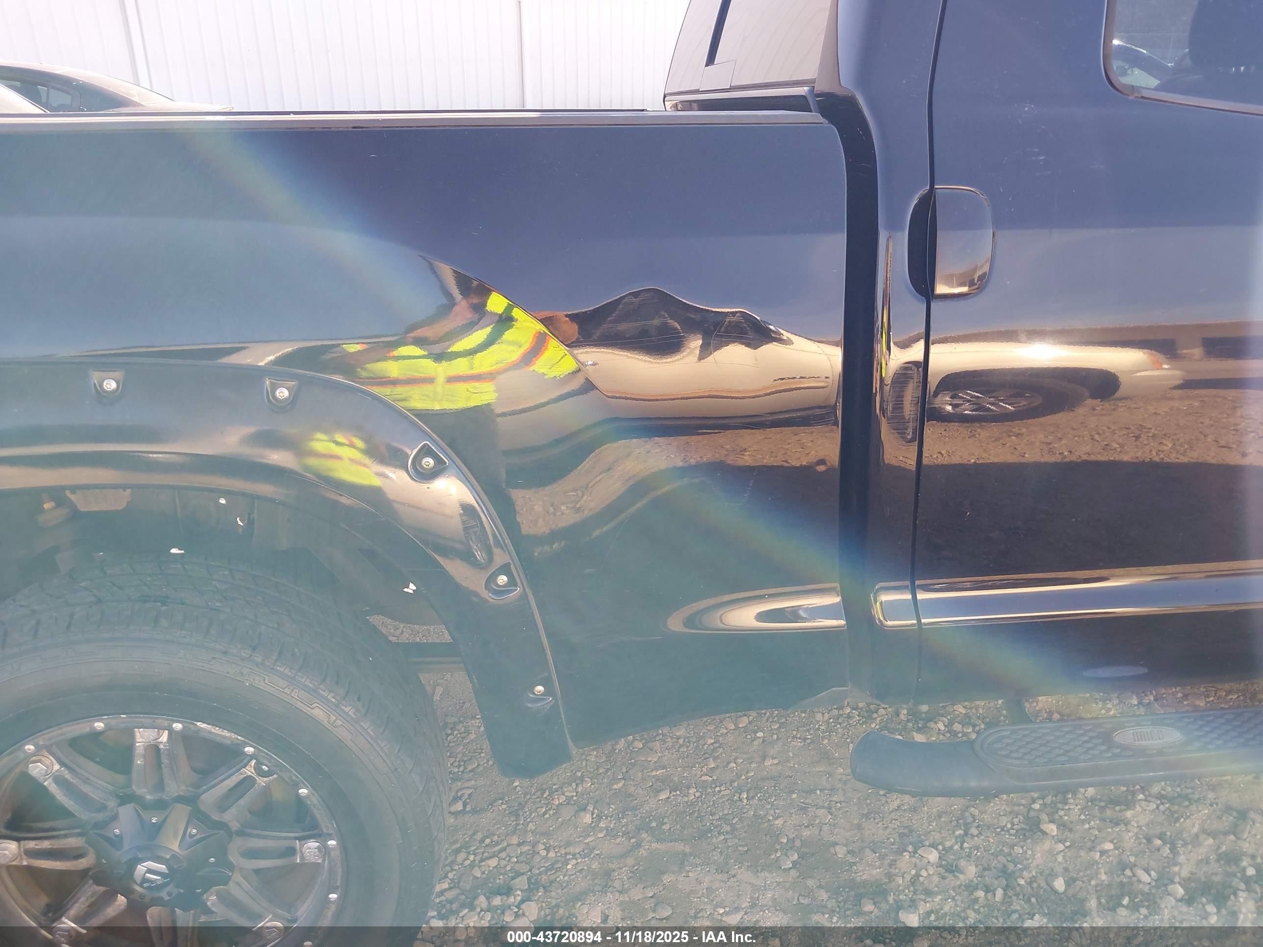 2011 Toyota Tundra Grade 5.7l V8 Black vin: 5TFRY5F18BX108891