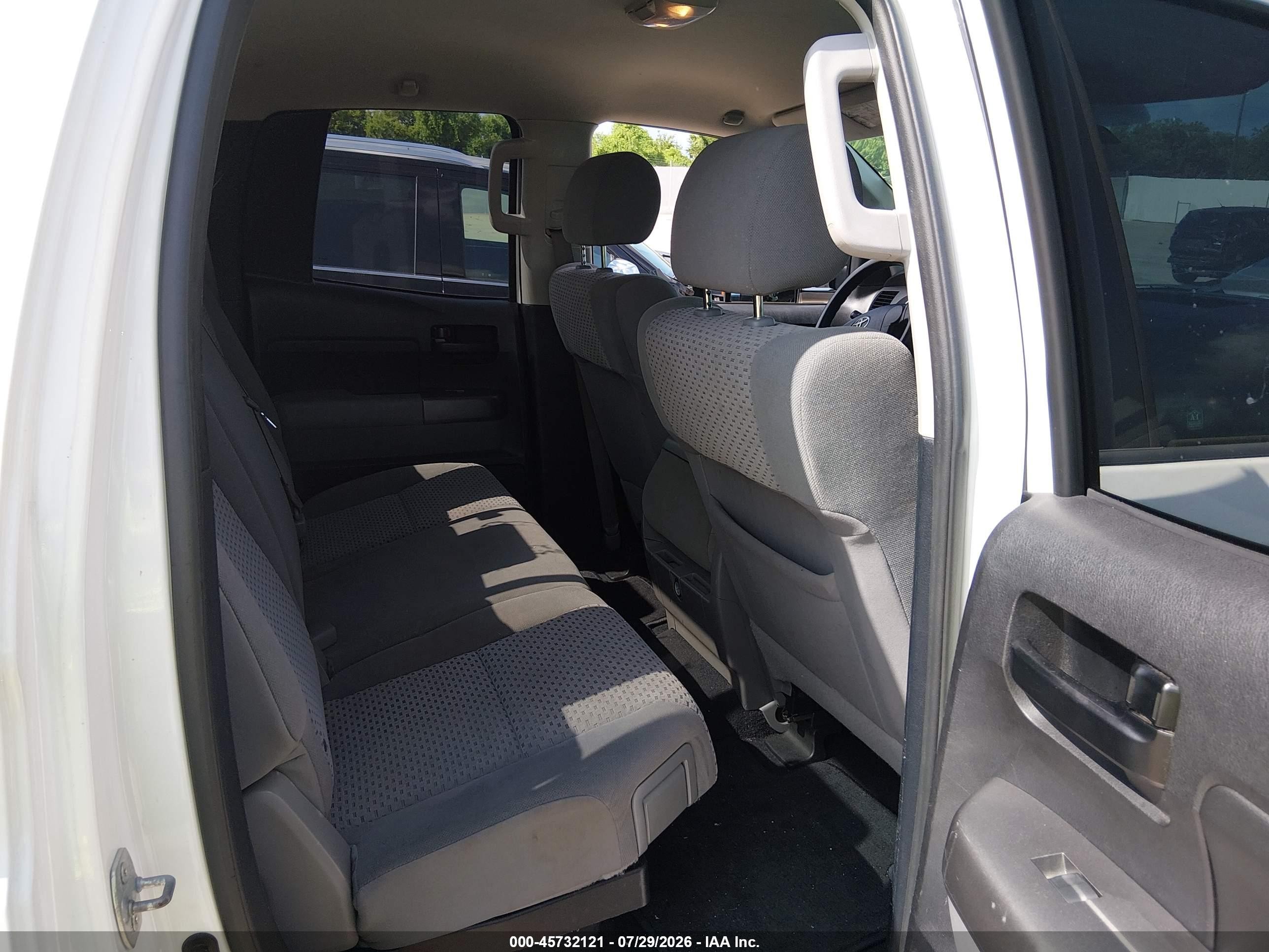 2013 Toyota Tundra Grade 5.7l V8 White vin: 5TFRY5F18DX141330