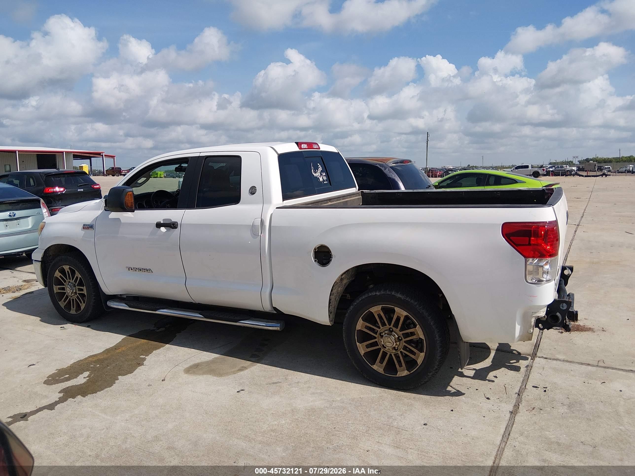 2013 Toyota Tundra Grade 5.7l V8 White vin: 5TFRY5F18DX141330