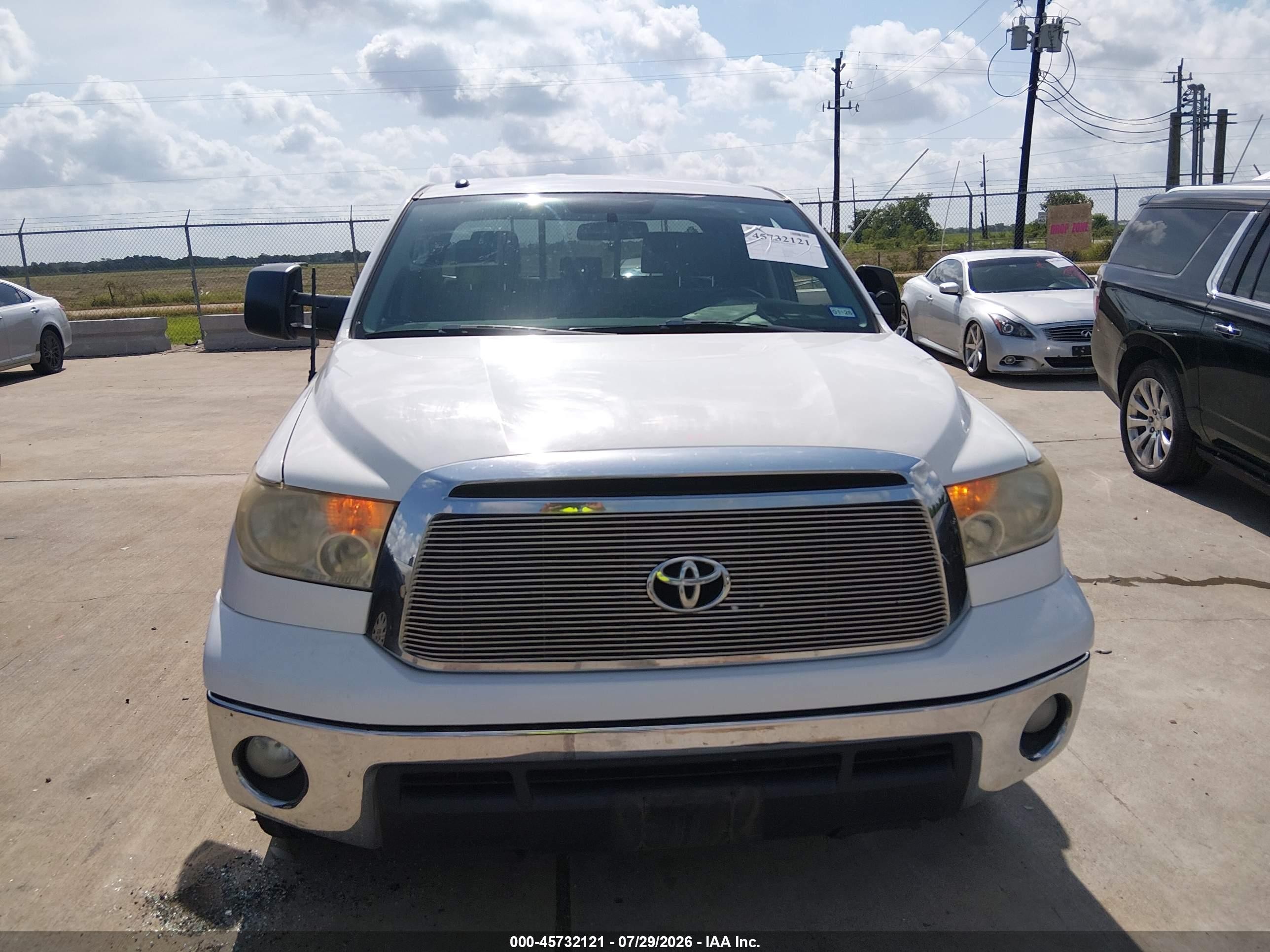 2013 Toyota Tundra Grade 5.7l V8 White vin: 5TFRY5F18DX141330