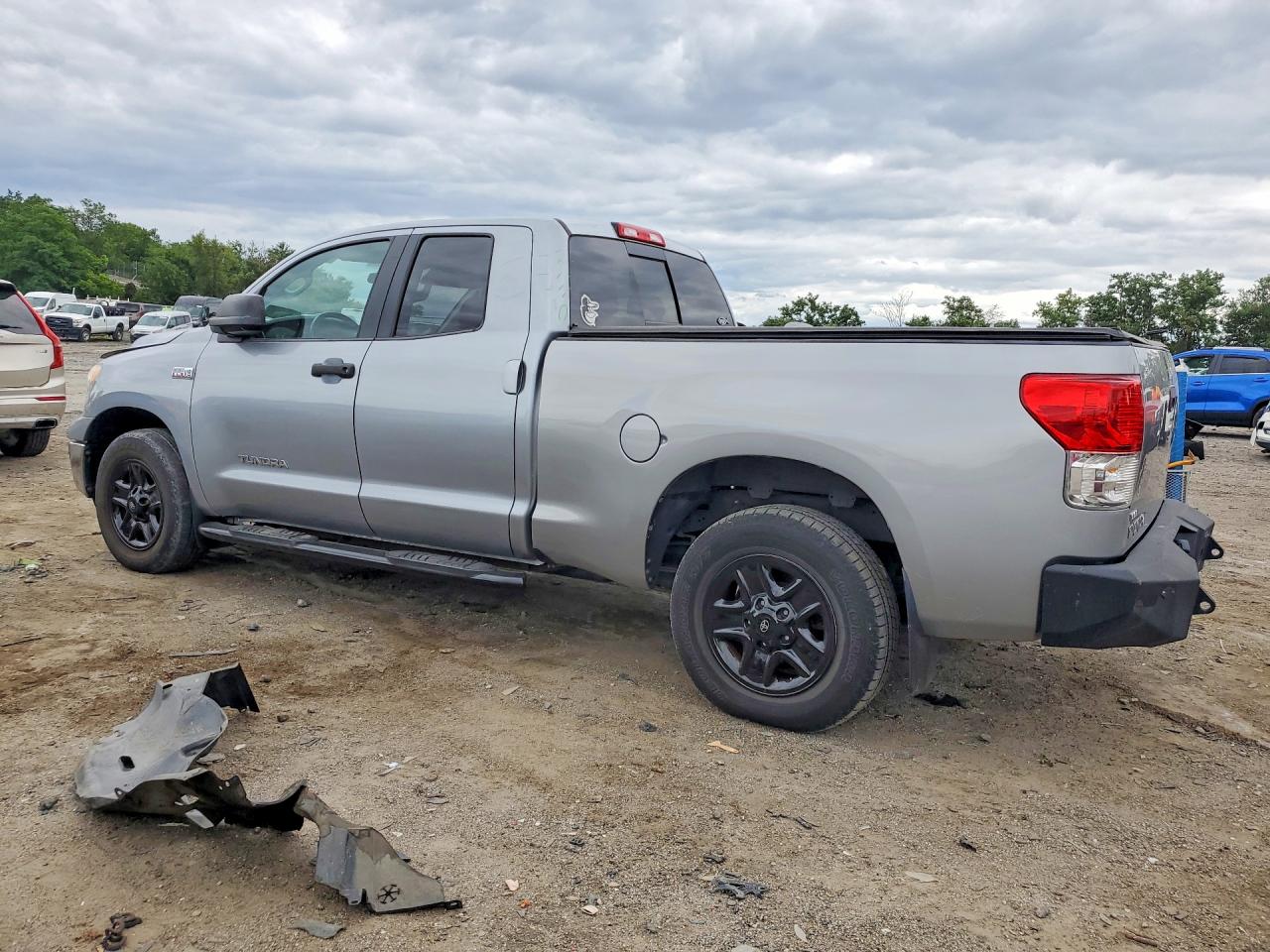 2013 Toyota Tundra Double Cab Sr5 Silver vin: 5TFRY5F18DX145894