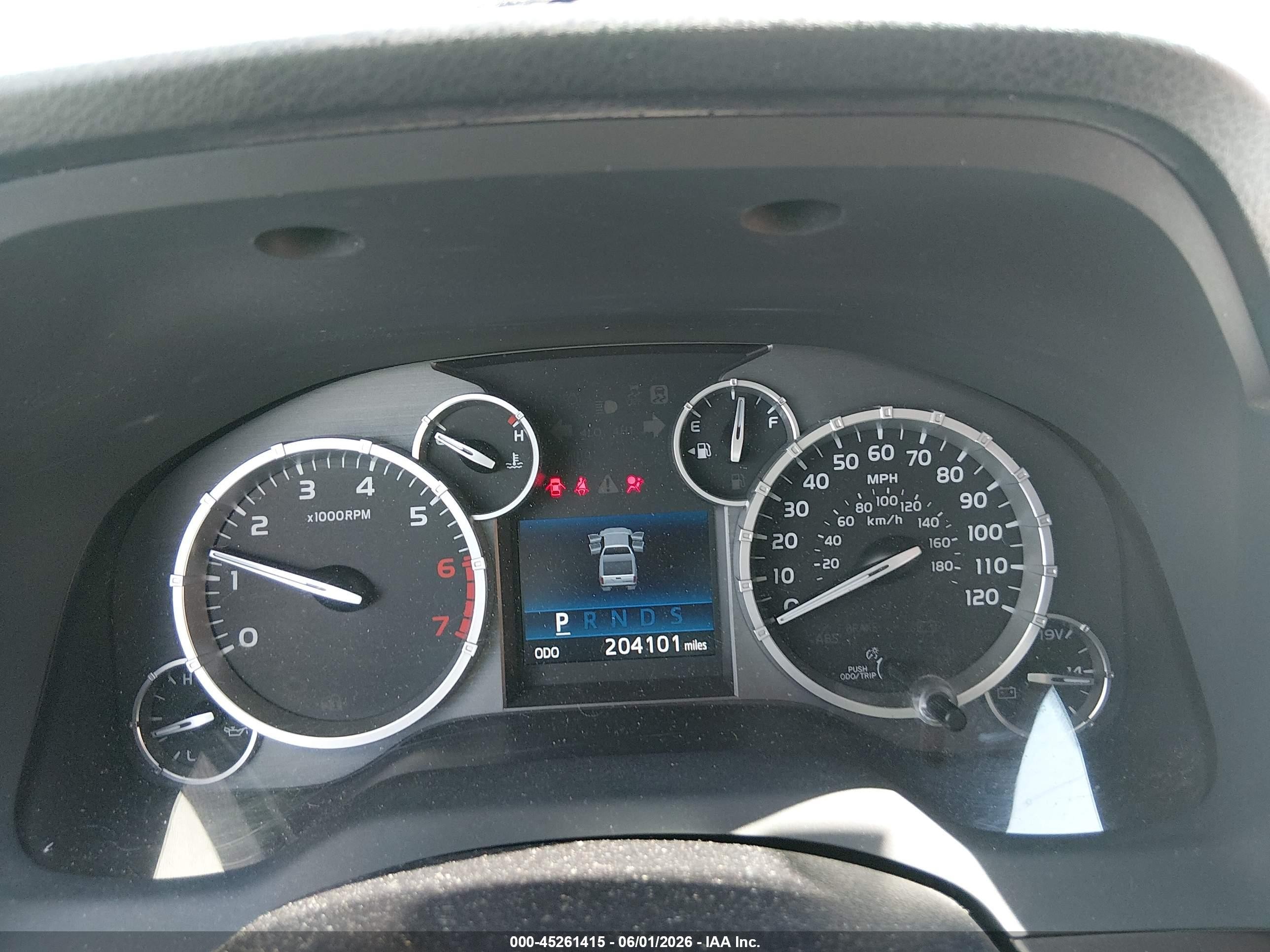 2014 Toyota Tundra Sr5 5.7l V8 Silver vin: 5TFRY5F18EX169615