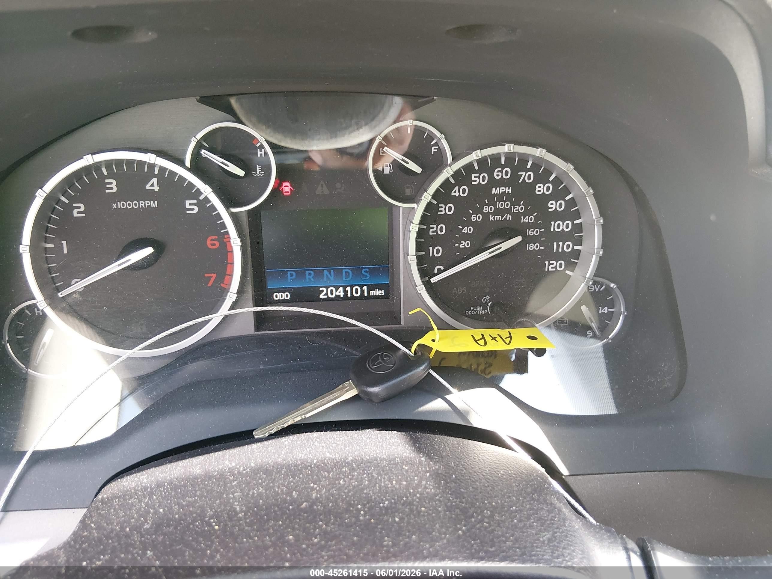 2014 Toyota Tundra Sr5 5.7l V8 Silver vin: 5TFRY5F18EX169615