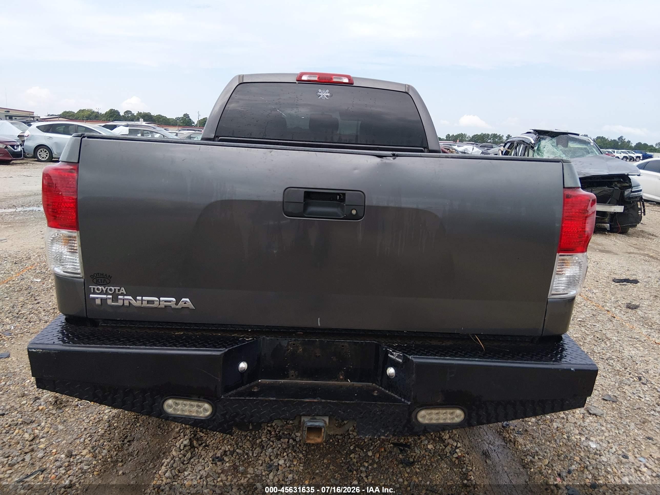 2011 Toyota Tundra Grade 5.7l V8 Черный vin: 5TFRY5F19BX100914