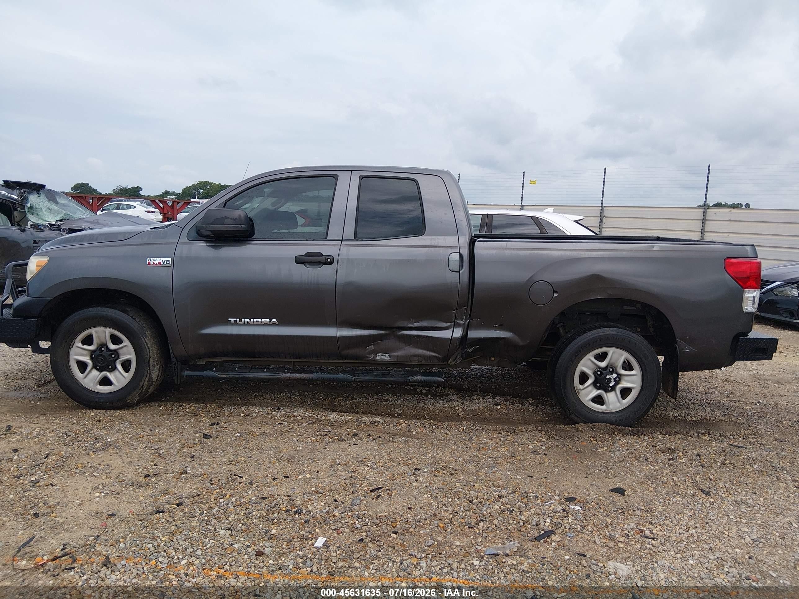 2011 Toyota Tundra Grade 5.7l V8 Черный vin: 5TFRY5F19BX100914