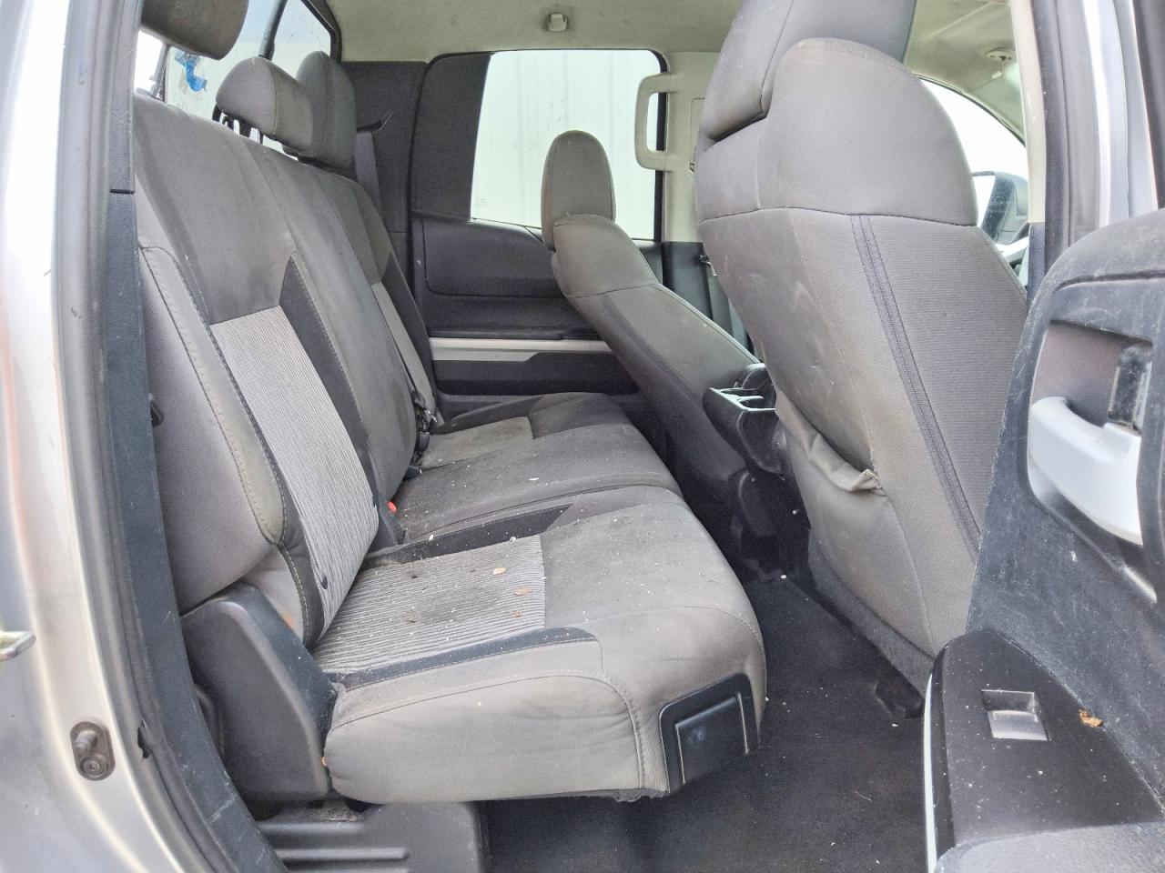 2014 Toyota Tundra Sr5 Silver vin: 5TFRY5F19EX170529