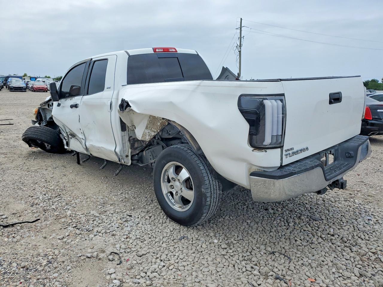 2010 Toyota Tundra White vin: 5TFRY5F1XAX077707