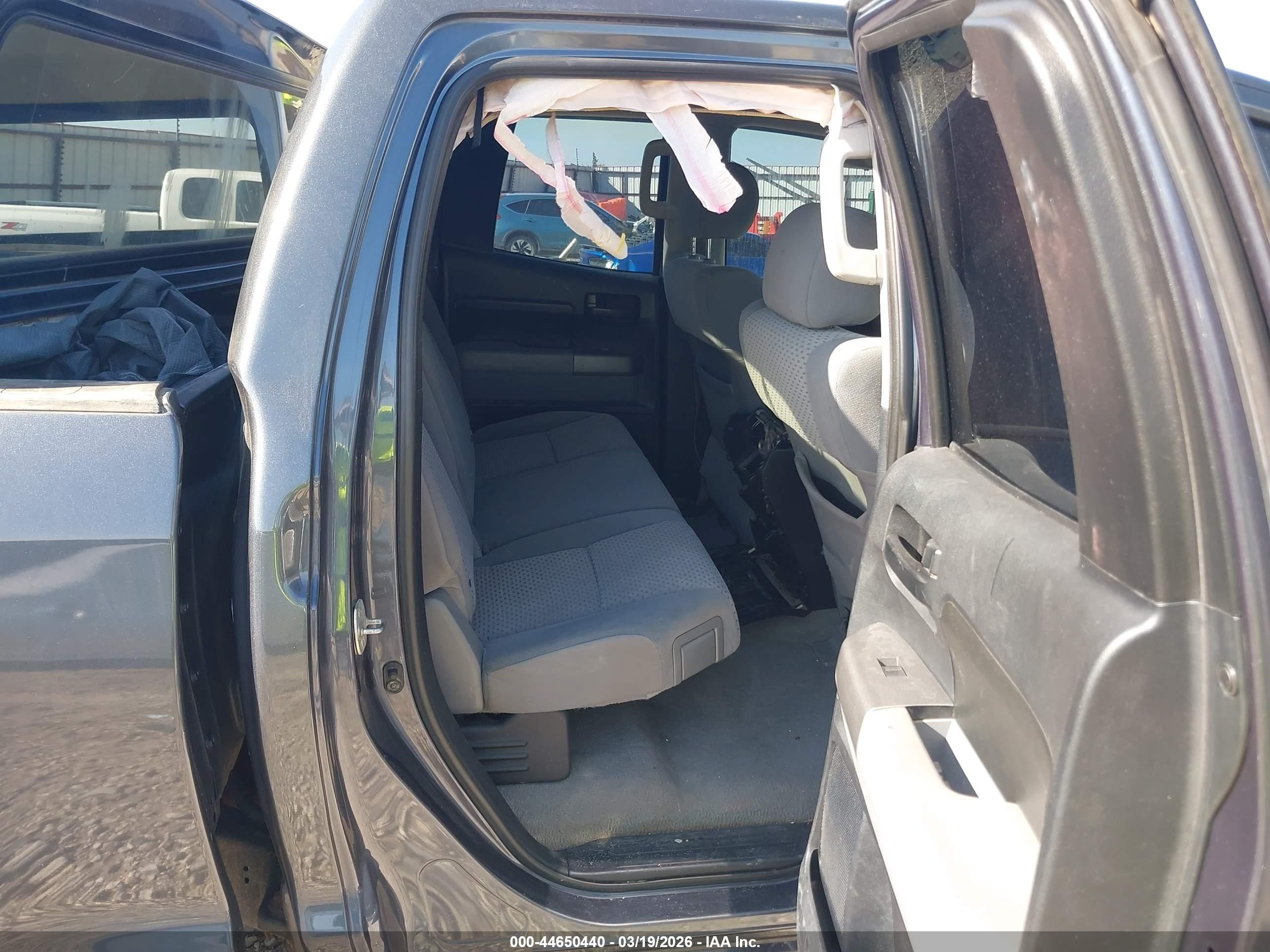 2010 Toyota Tundra Grade 5.7l V8 Gray vin: 5TFRY5F1XAX082258