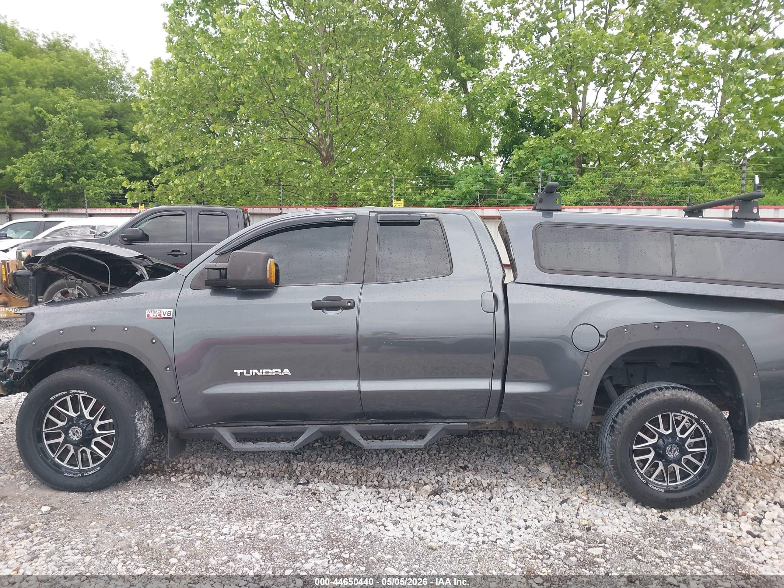 2010 Toyota Tundra Grade 5.7l V8 Gray vin: 5TFRY5F1XAX082258