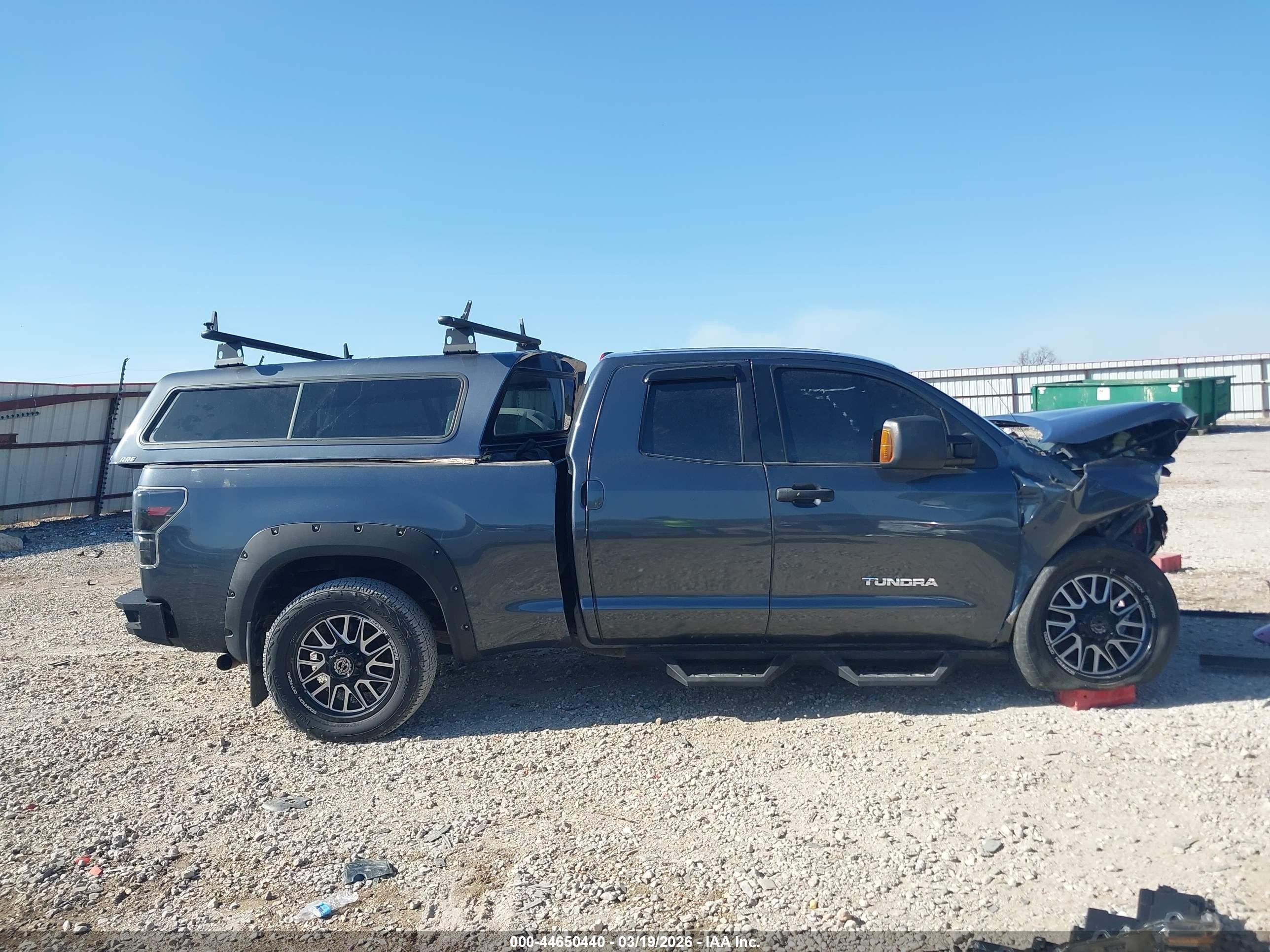 2010 Toyota Tundra Grade 5.7l V8 Gray vin: 5TFRY5F1XAX082258