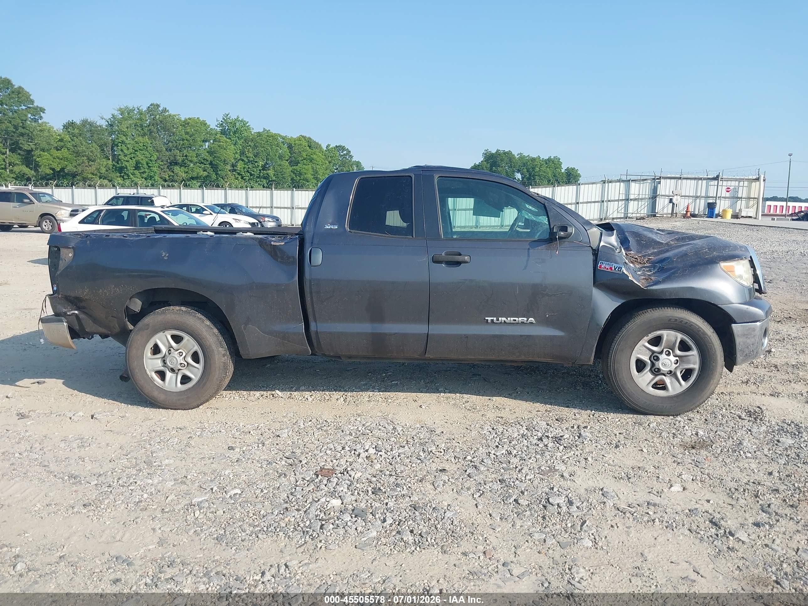 2011 Toyota Tundra Grade 5.7l V8 Gray vin: 5TFRY5F1XBX108794
