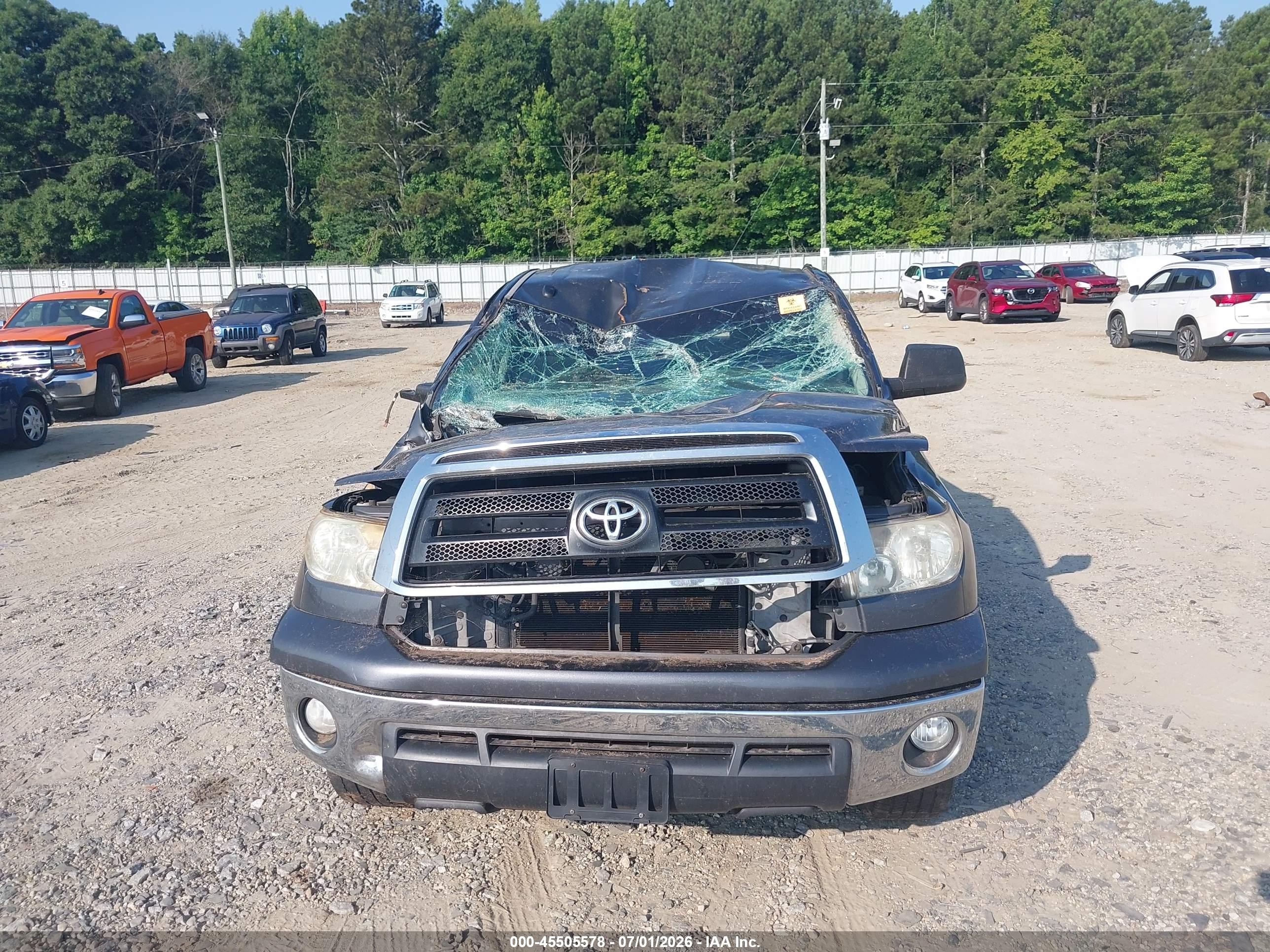 2011 Toyota Tundra Grade 5.7l V8 Gray vin: 5TFRY5F1XBX108794