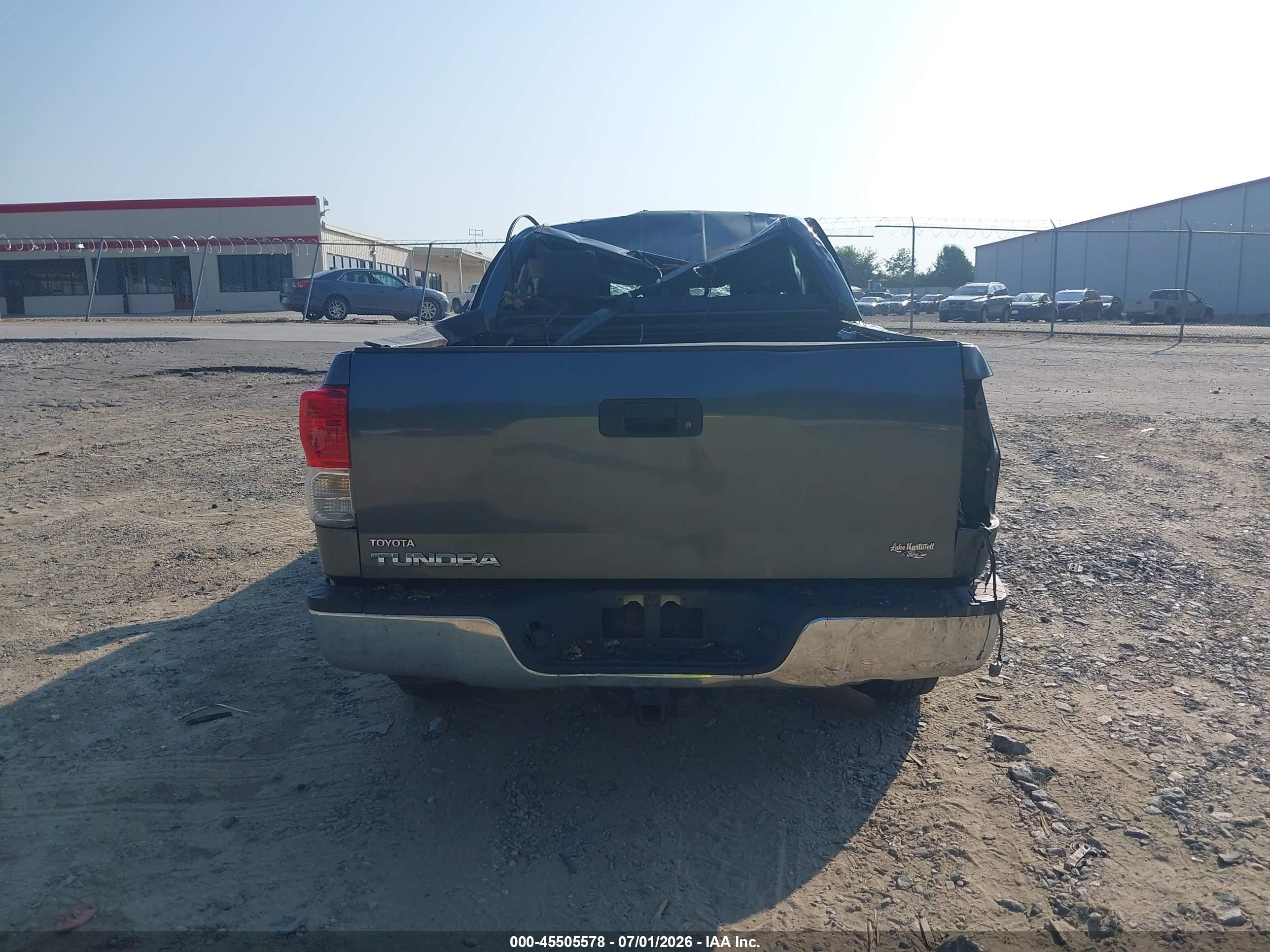2011 Toyota Tundra Grade 5.7l V8 Gray vin: 5TFRY5F1XBX108794