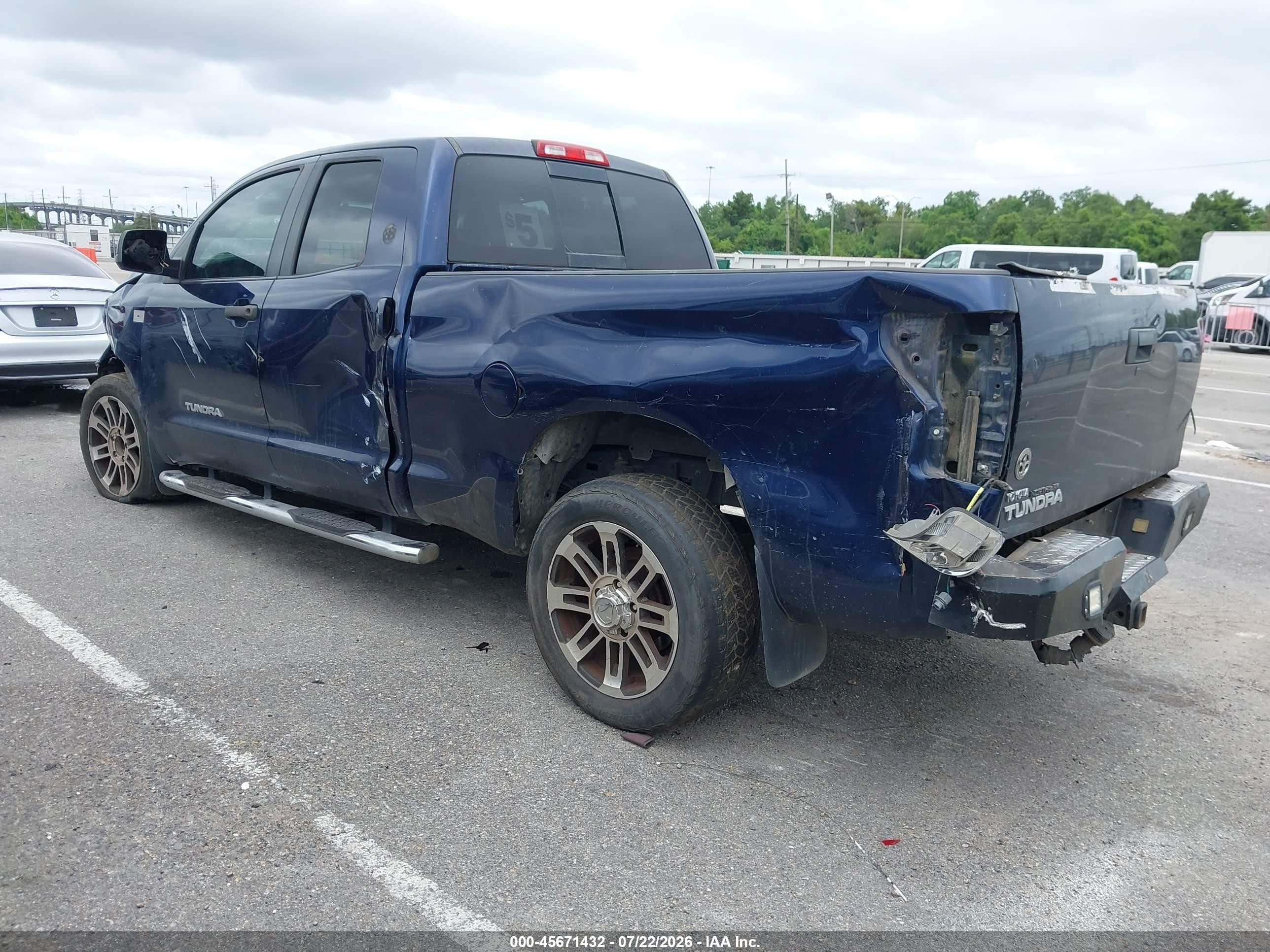 2013 Toyota Tundra Grade 5.7l V8 Dark Blue vin: 5TFRY5F1XDX141247
