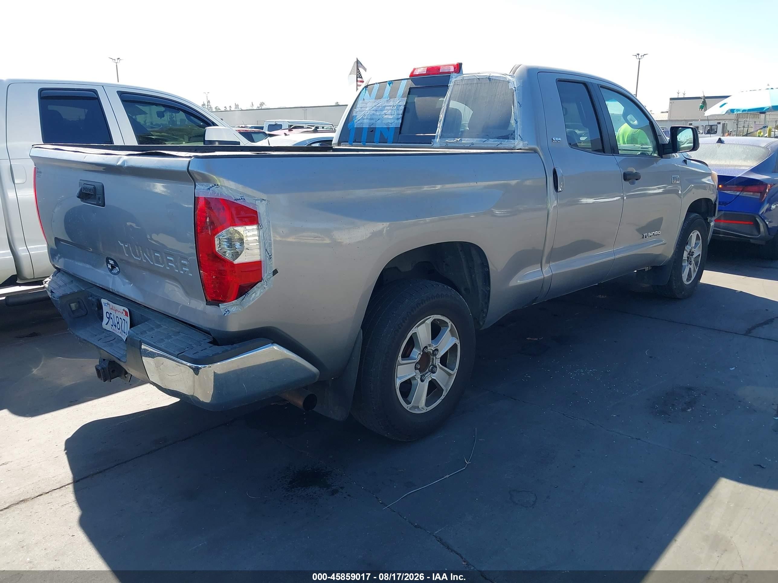2015 Toyota Tundra Sr5 5.7l V8 Silver vin: 5TFRY5F1XFX185753