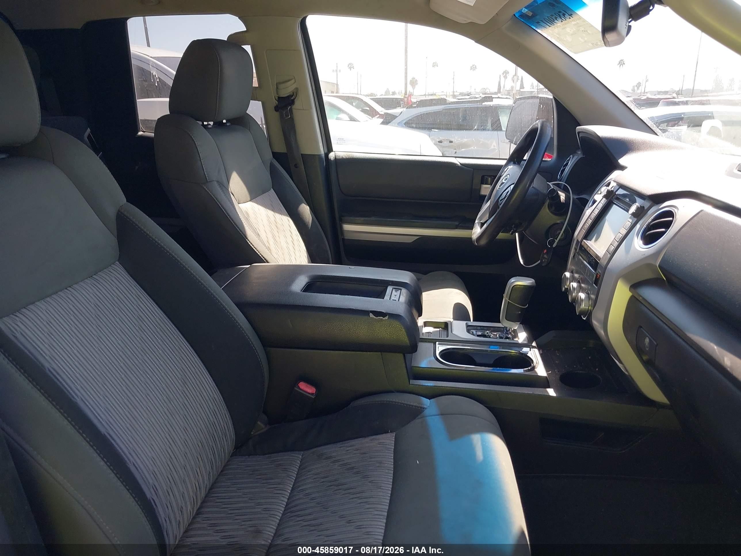 2015 Toyota Tundra Sr5 5.7l V8 Silver vin: 5TFRY5F1XFX185753