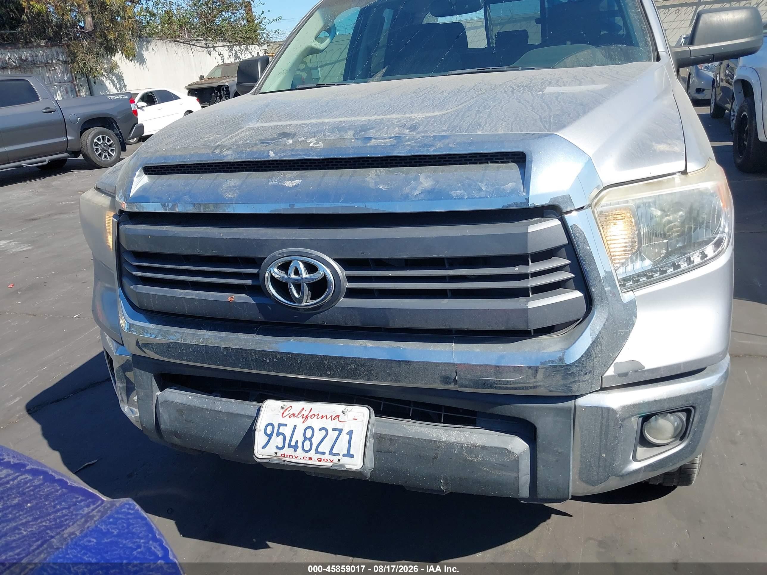 2015 Toyota Tundra Sr5 5.7l V8 Silver vin: 5TFRY5F1XFX185753