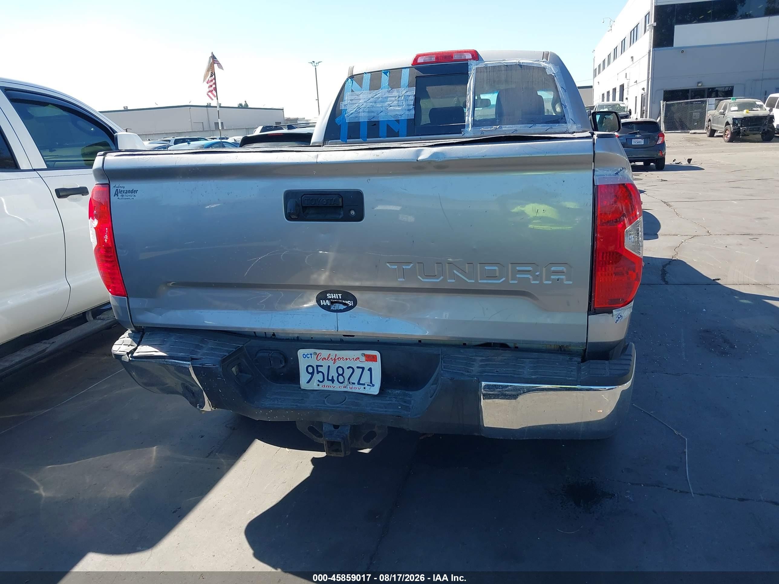 2015 Toyota Tundra Sr5 5.7l V8 Silver vin: 5TFRY5F1XFX185753