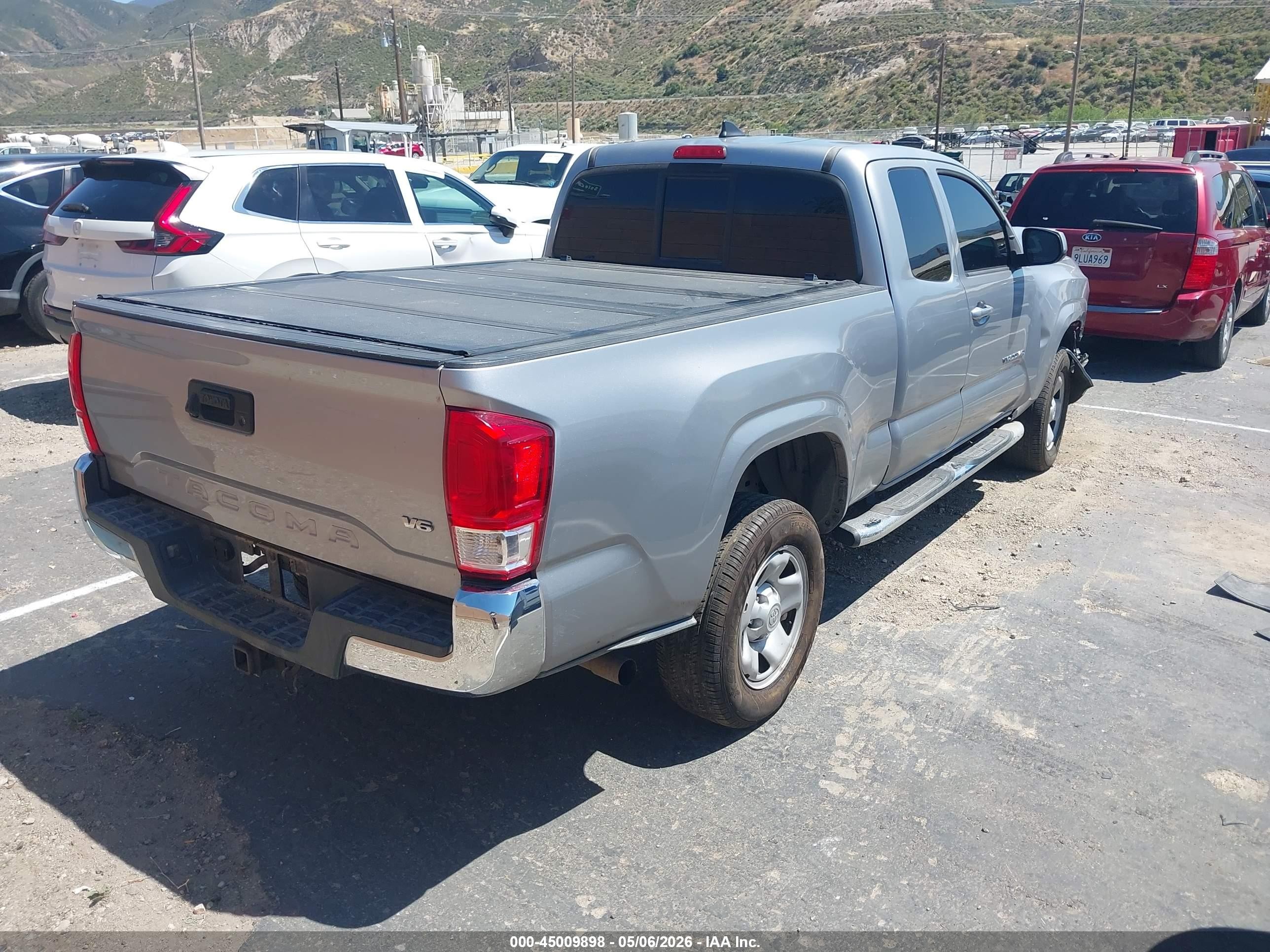2016 Toyota Tacoma Sr5 V6 Серебряный vin: 5TFRZ5CNXGX006293