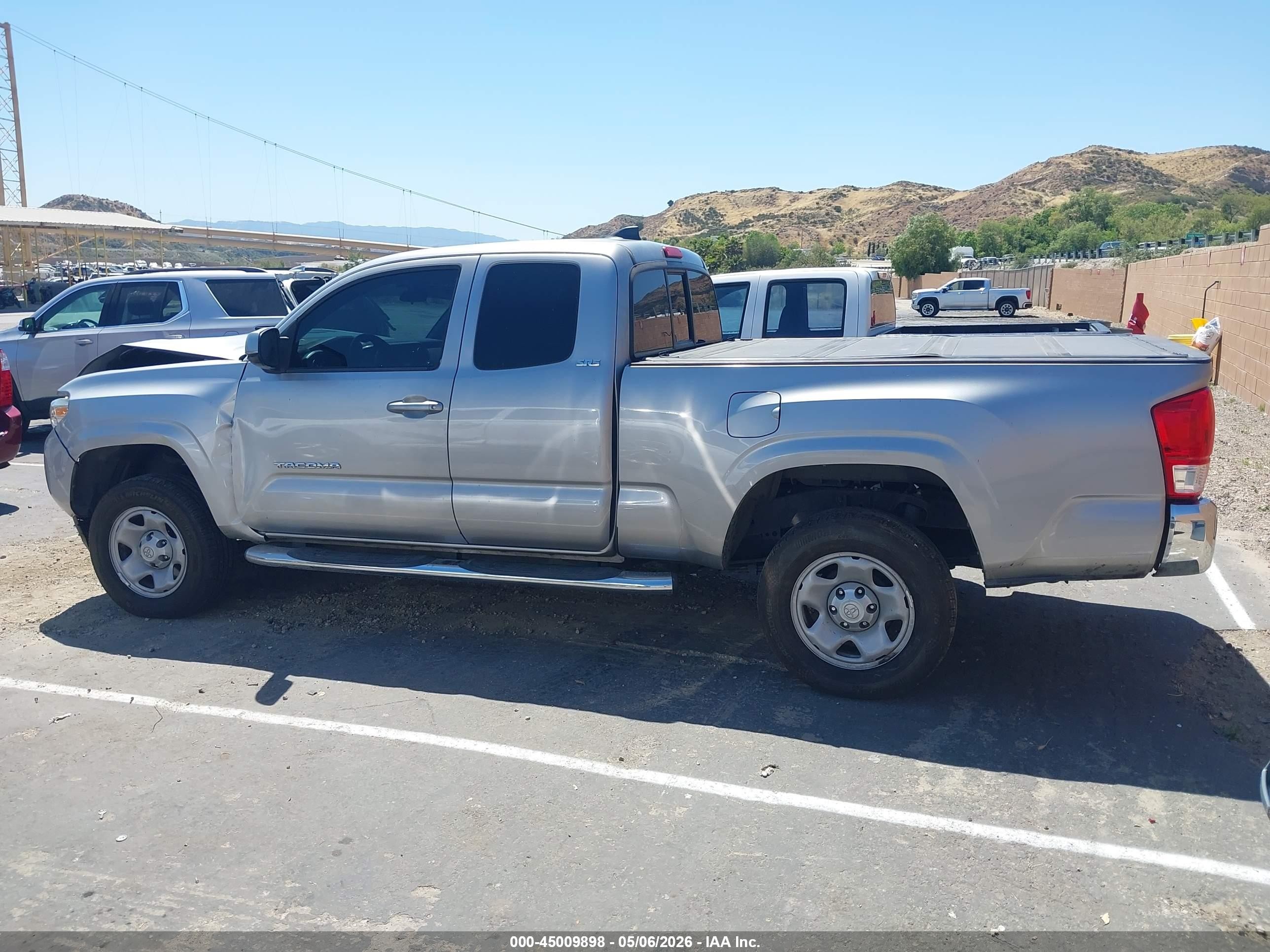 2016 Toyota Tacoma Sr5 V6 Серебряный vin: 5TFRZ5CNXGX006293