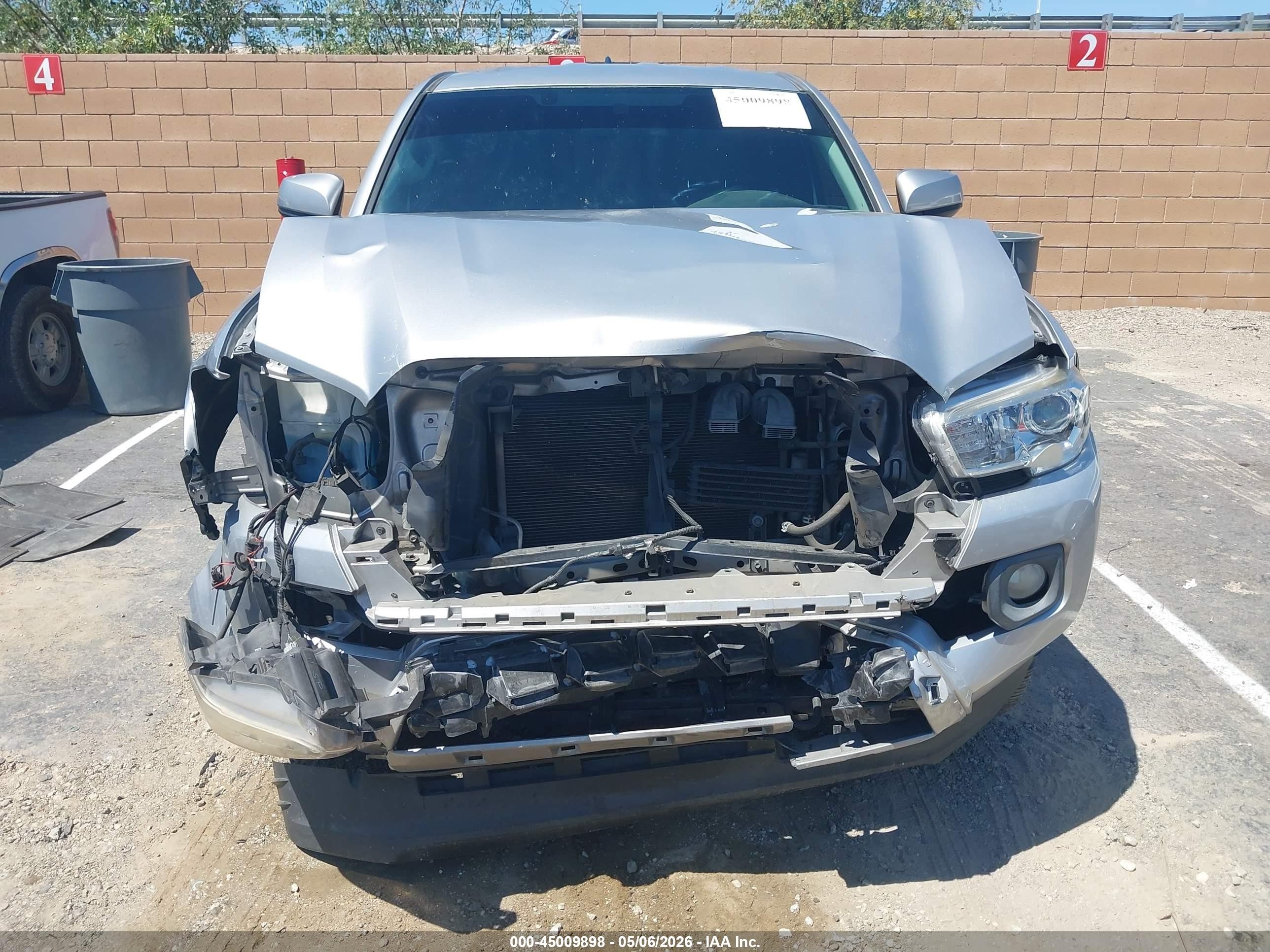2016 Toyota Tacoma Sr5 V6 Серебряный vin: 5TFRZ5CNXGX006293