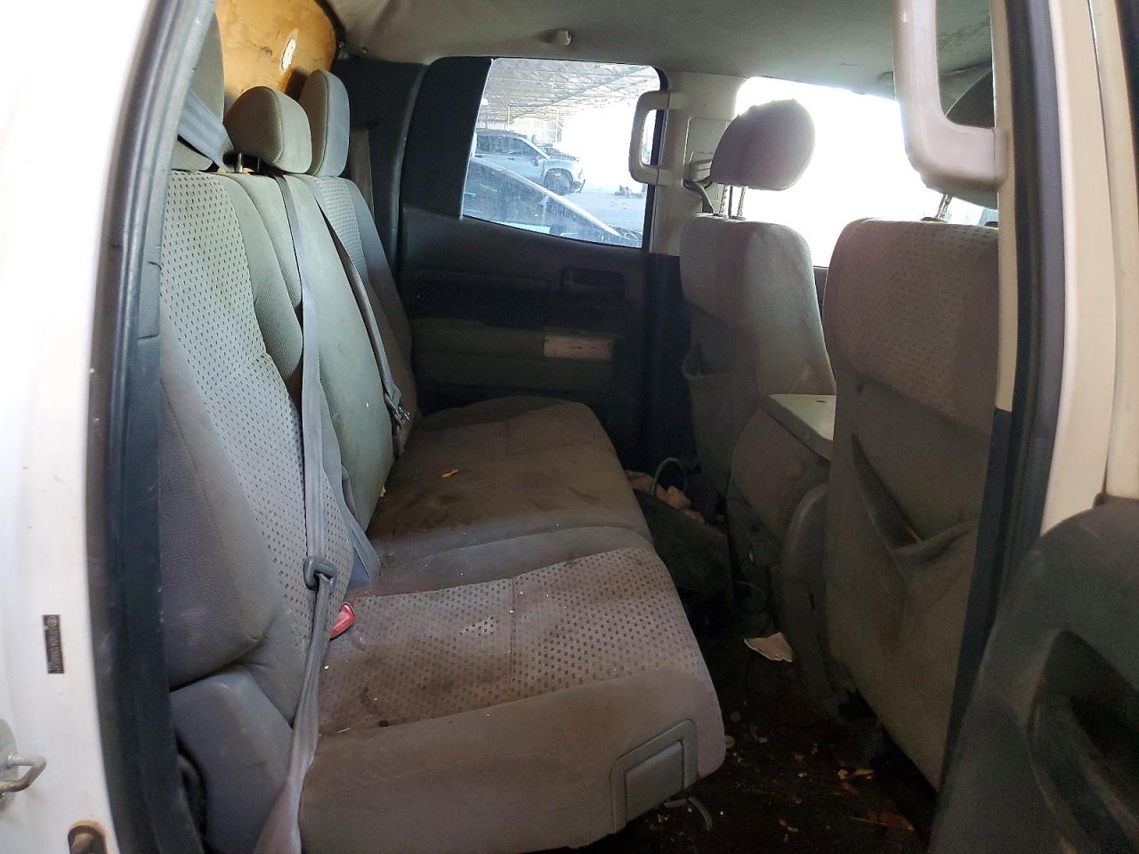 2008 Toyota Tundra Grade White vin: 5TFSV54128X005911