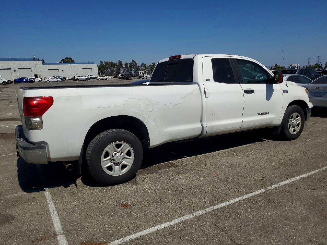 2007 Toyota Tundra Double Cab Sr5 White vin: 5TFSV54187X004065