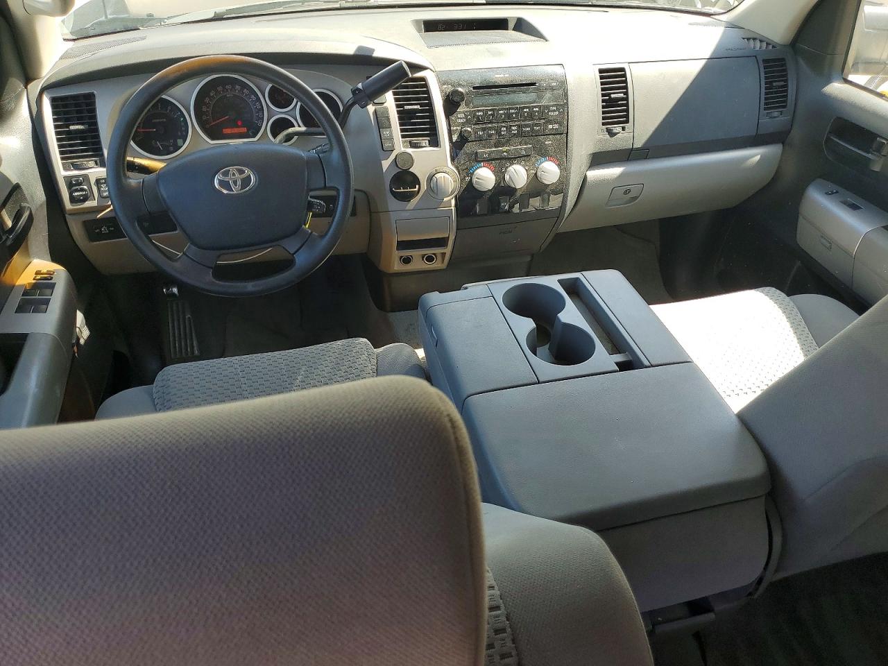 2007 Toyota Tundra Double Cab Sr5 White vin: 5TFSV54187X004065