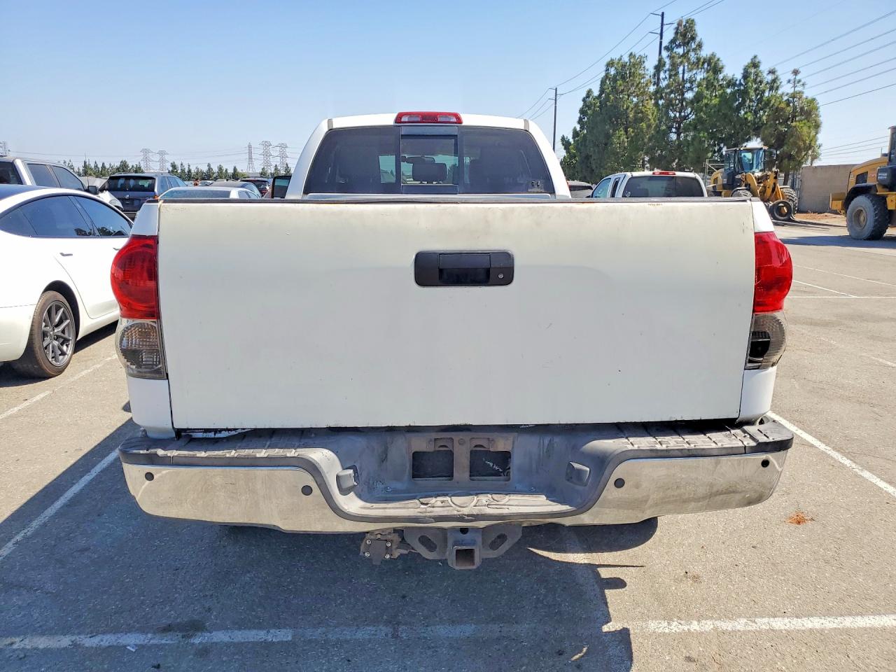 2007 Toyota Tundra Double Cab Sr5 White vin: 5TFSV54187X004065