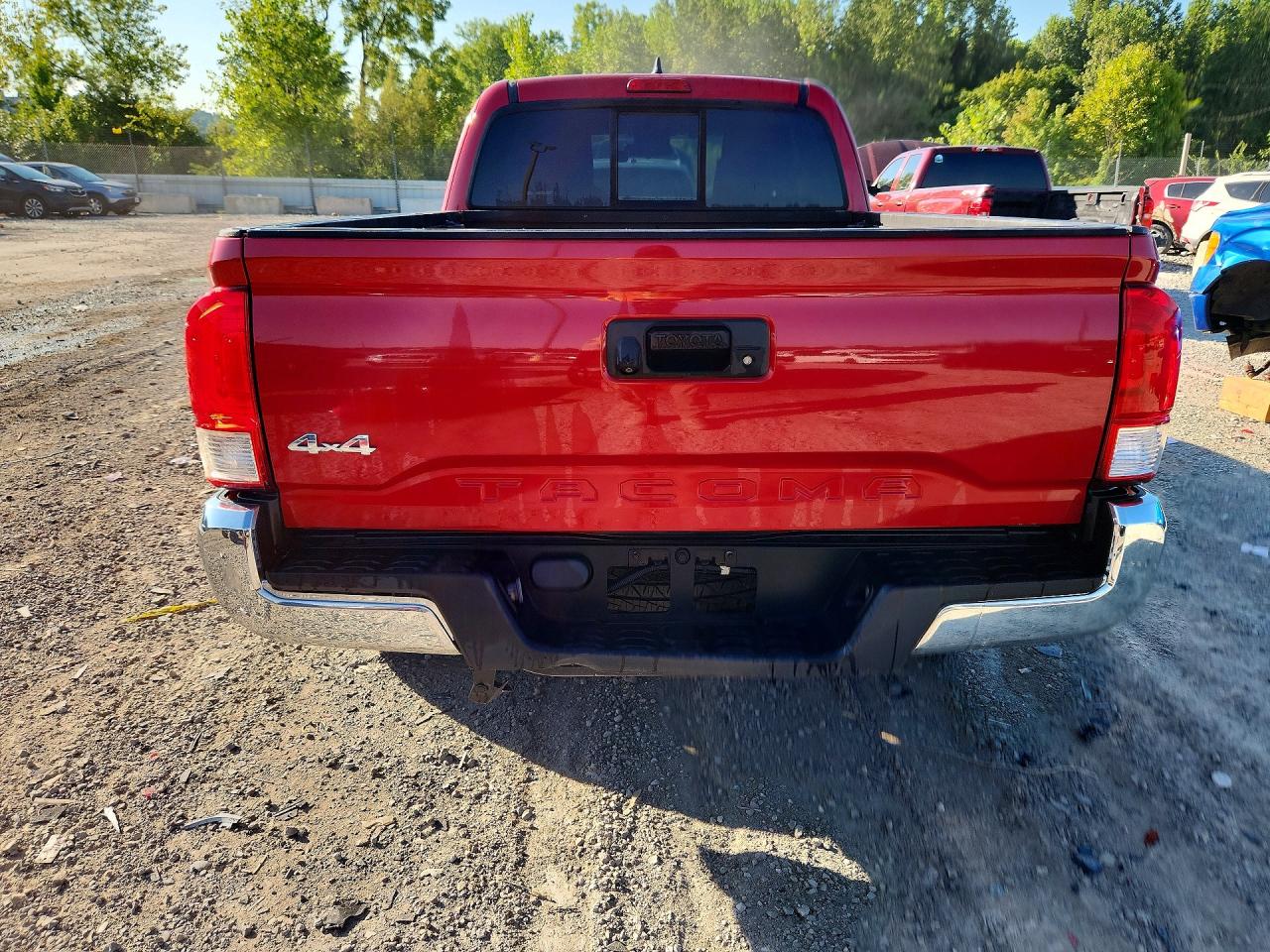 2016 Toyota Tacoma Sr5 Red vin: 5TFSX5EN8GX044173