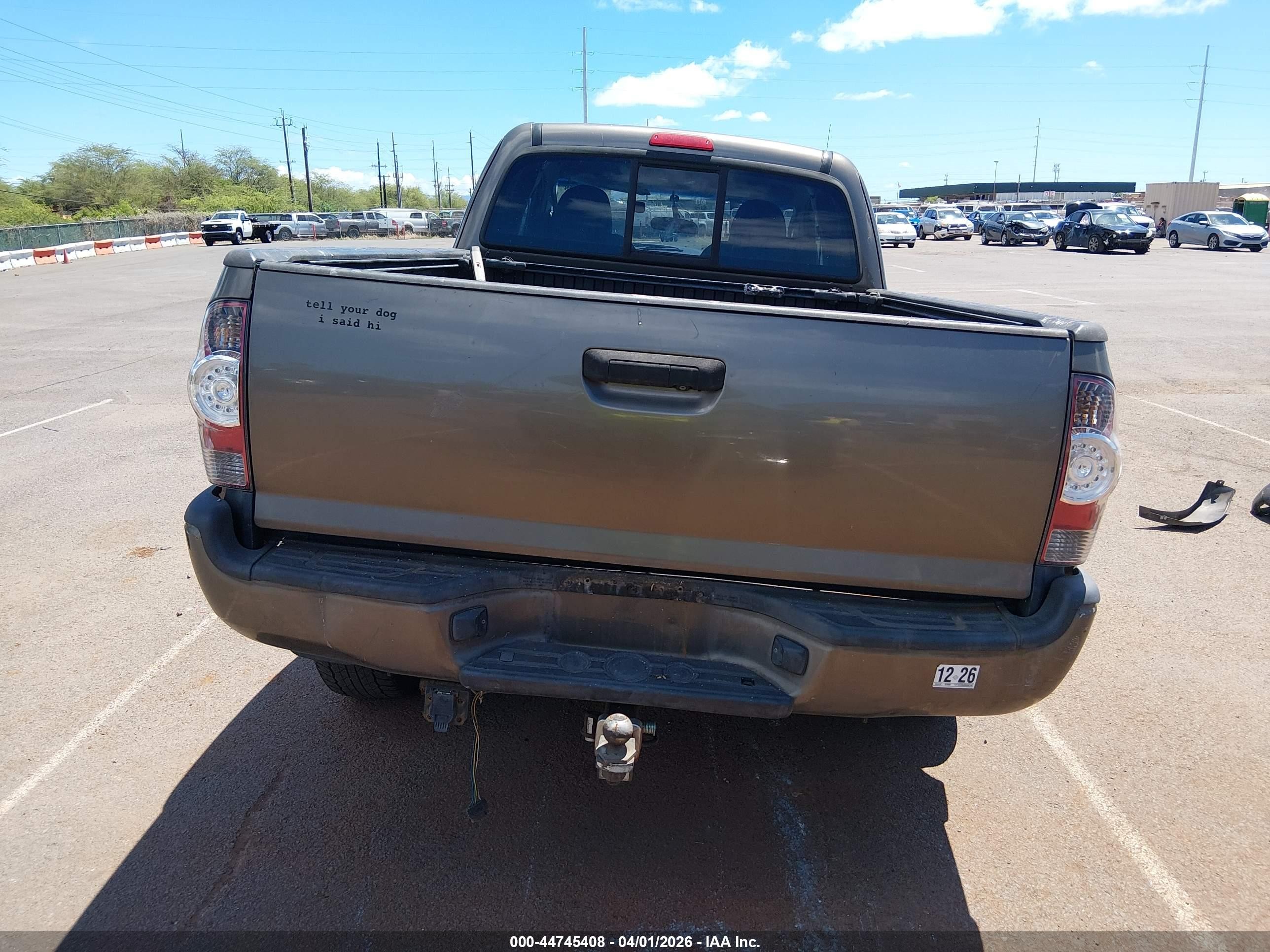 2011 Toyota Tacoma Prerunner V6 Коричневый vin: 5TFTU4GN0BX006160