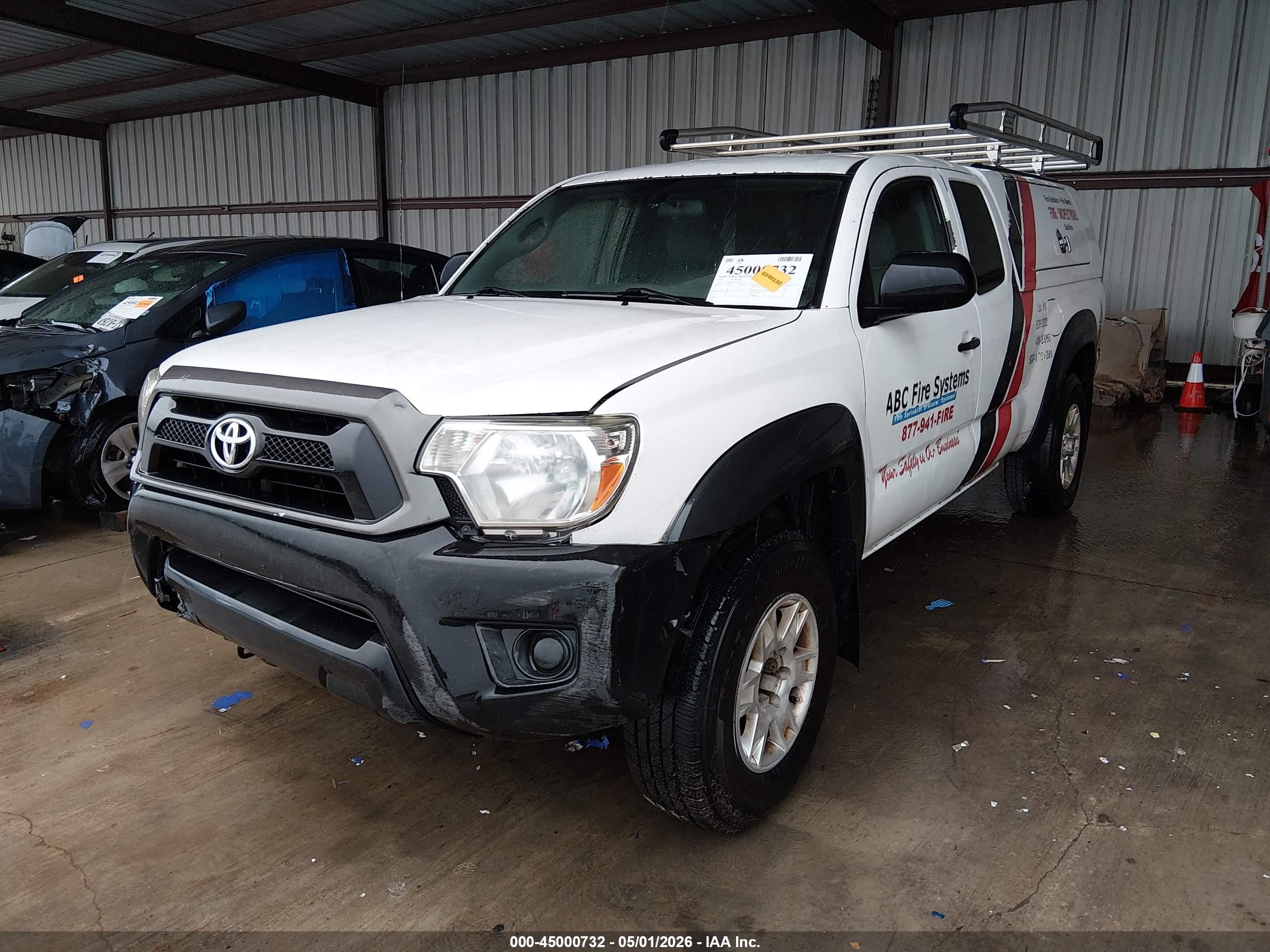2013 Toyota Tacoma Prerunner V6 White vin: 5TFTU4GN0DX029232