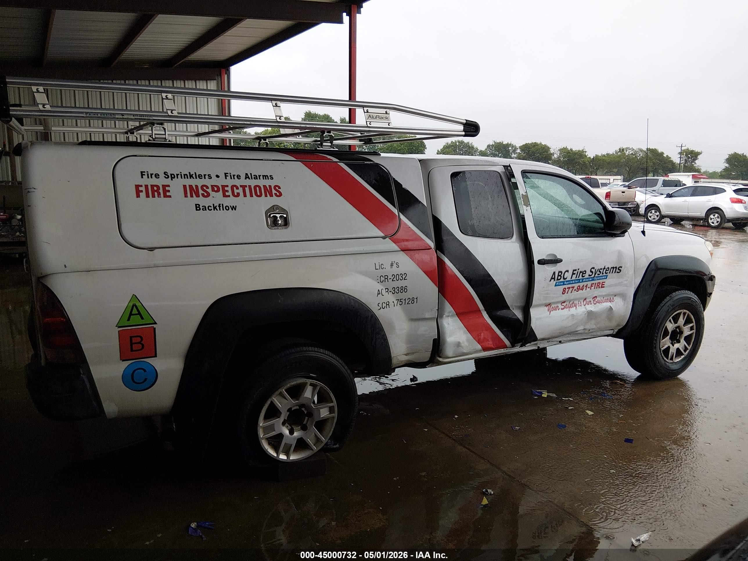 2013 Toyota Tacoma Prerunner V6 White vin: 5TFTU4GN0DX029232
