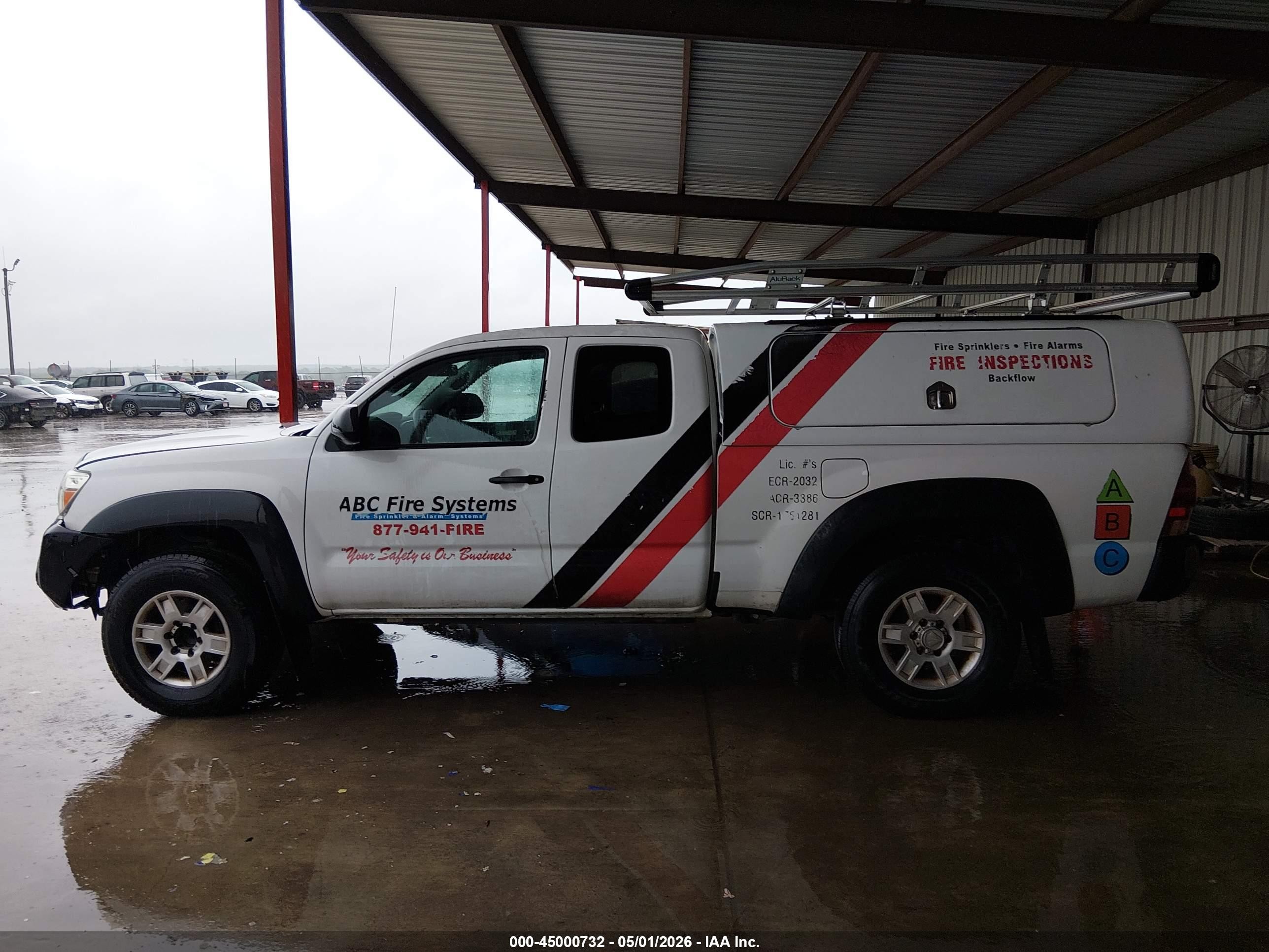 2013 Toyota Tacoma Prerunner V6 White vin: 5TFTU4GN0DX029232