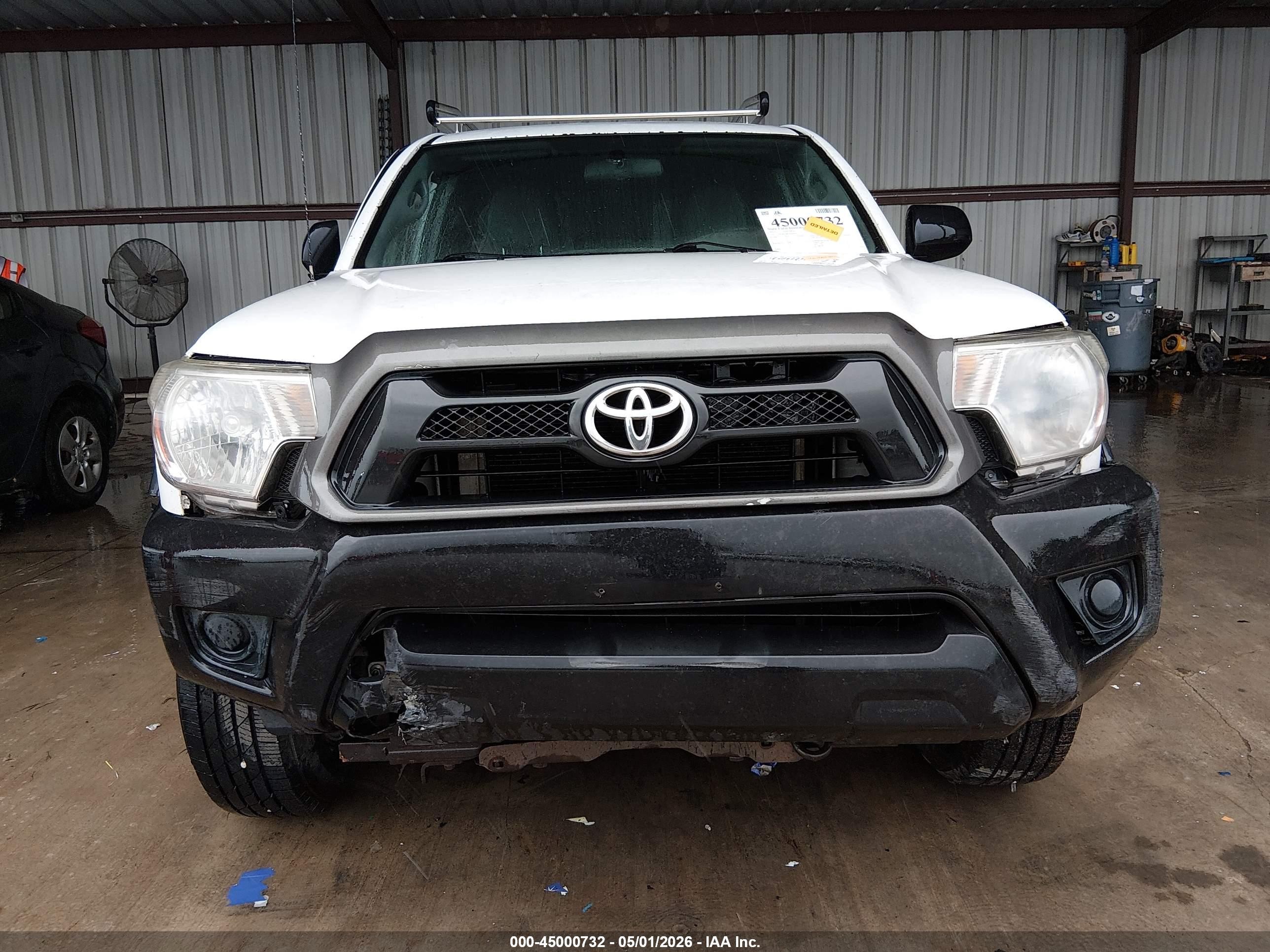 2013 Toyota Tacoma Prerunner V6 White vin: 5TFTU4GN0DX029232