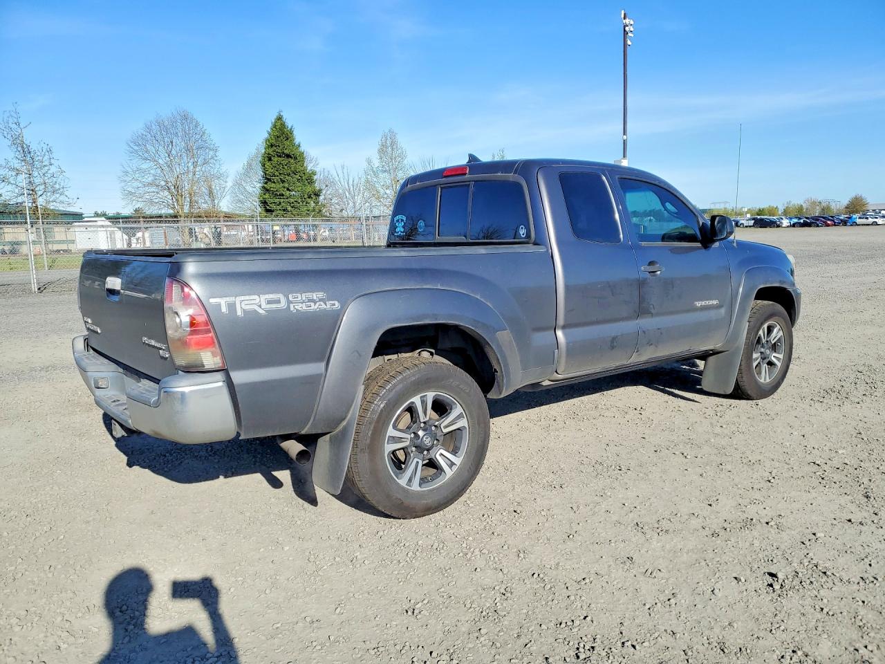2015 Toyota Tacoma Prerunner V6 Серый vin: 5TFTU4GN2FX073865