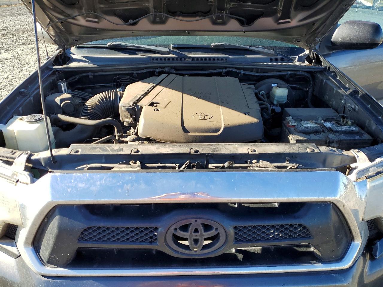 2015 Toyota Tacoma Prerunner V6 Серый vin: 5TFTU4GN2FX073865