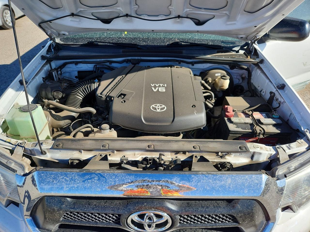 2013 Toyota Tacoma Prerunner V6 White vin: 5TFTU4GN3DX040323