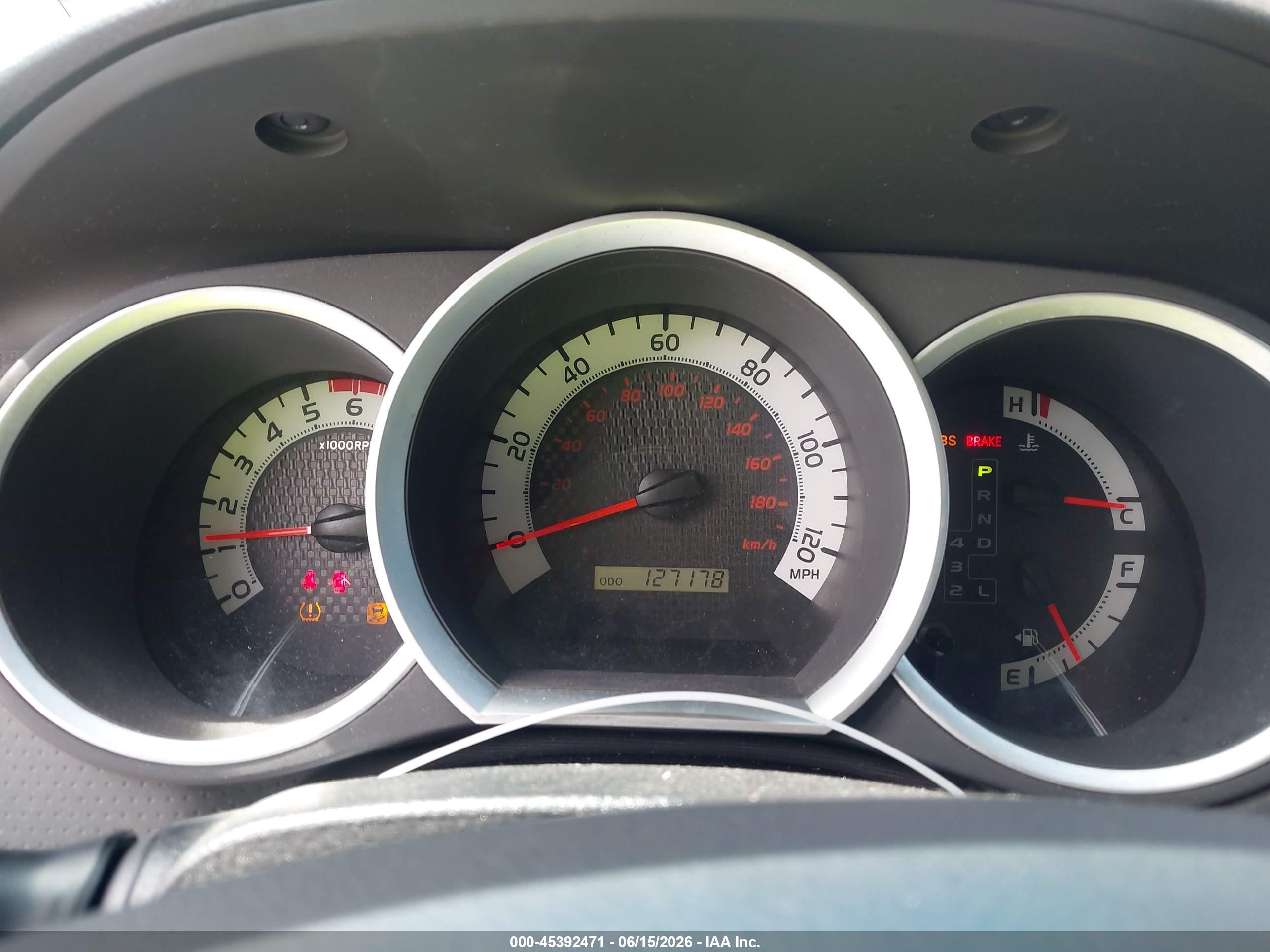 2013 Toyota Tacoma Prerunner V6 Silver vin: 5TFTU4GN4DX031758