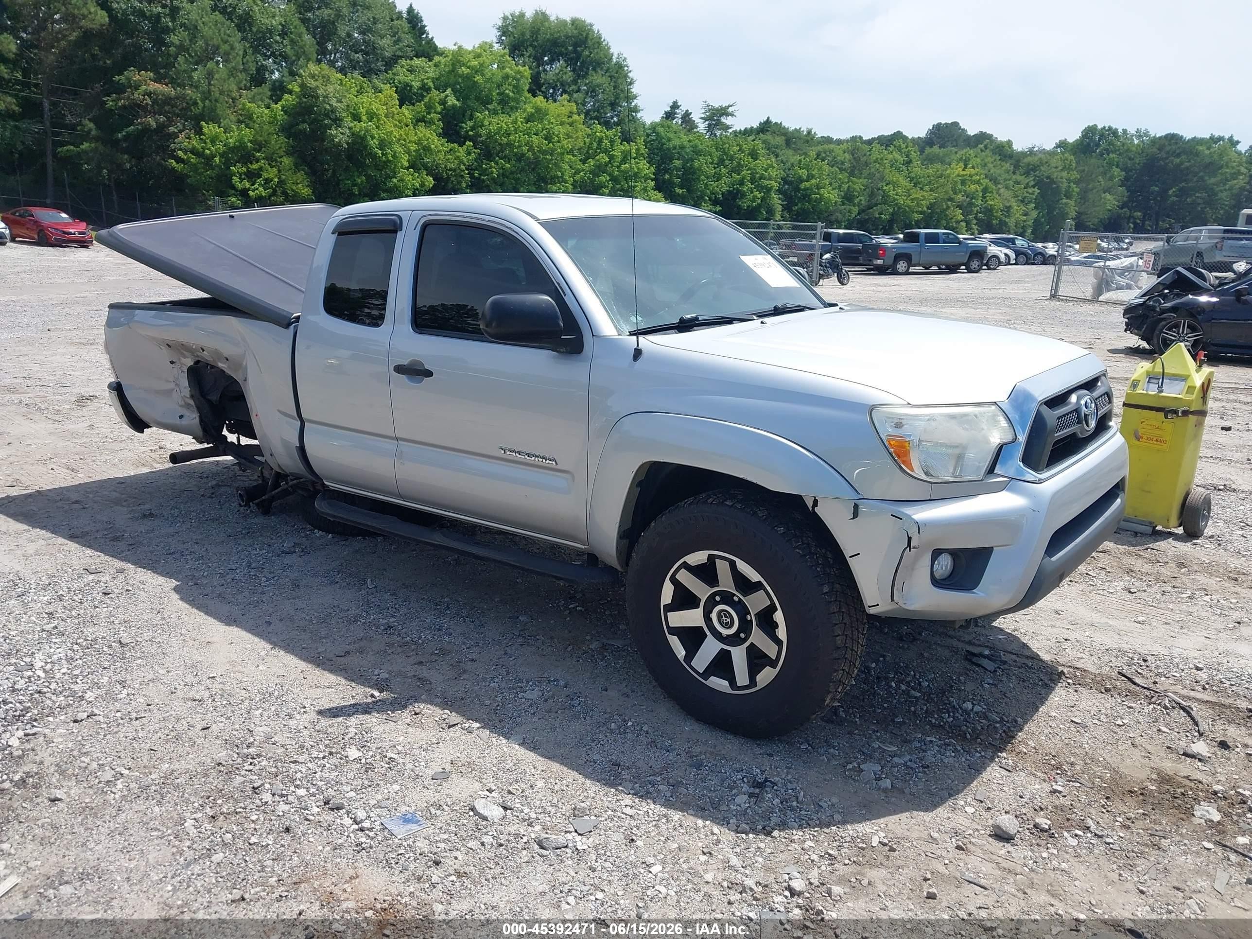2013 Toyota Tacoma Prerunner V6 Silver vin: 5TFTU4GN4DX031758