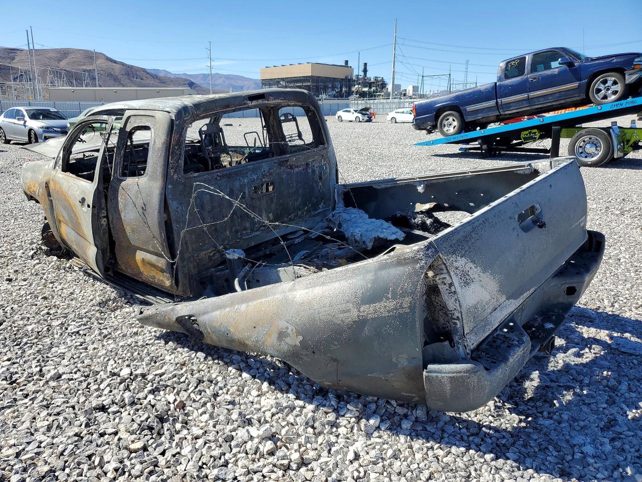 2014 Toyota Tacoma Prerunner Access Cab Burn vin: 5TFTU4GN4EX063840