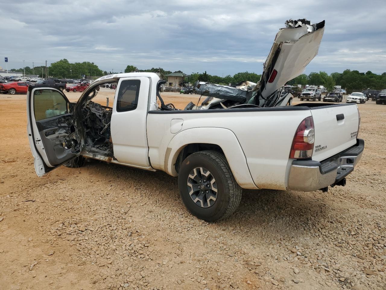 2013 Toyota Tacoma Prerunner Access Cab Белый vin: 5TFTU4GN5DX048312