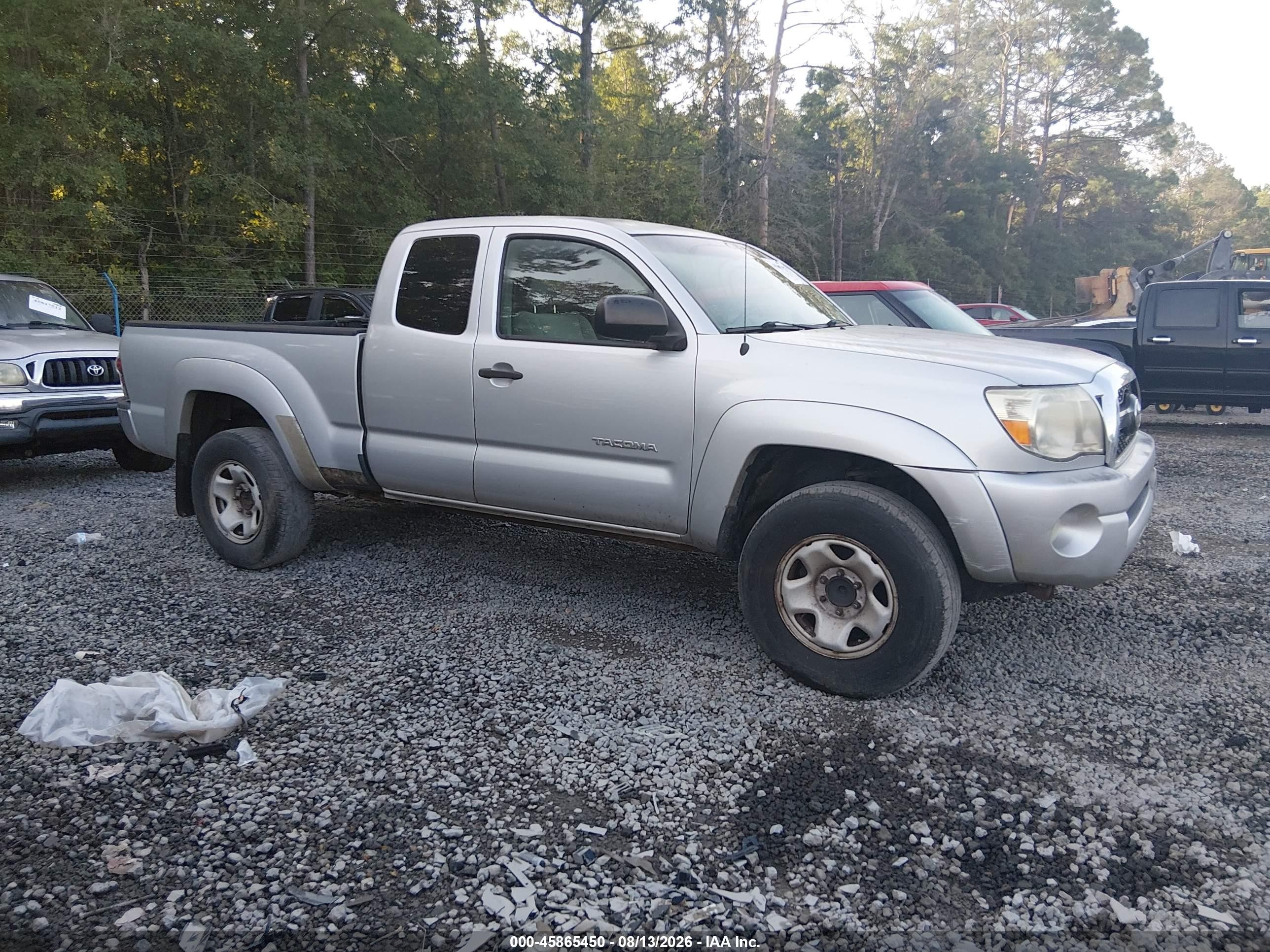 2011 Toyota Tacoma Prerunner V6 Silver vin: 5TFTU4GN7BX009671