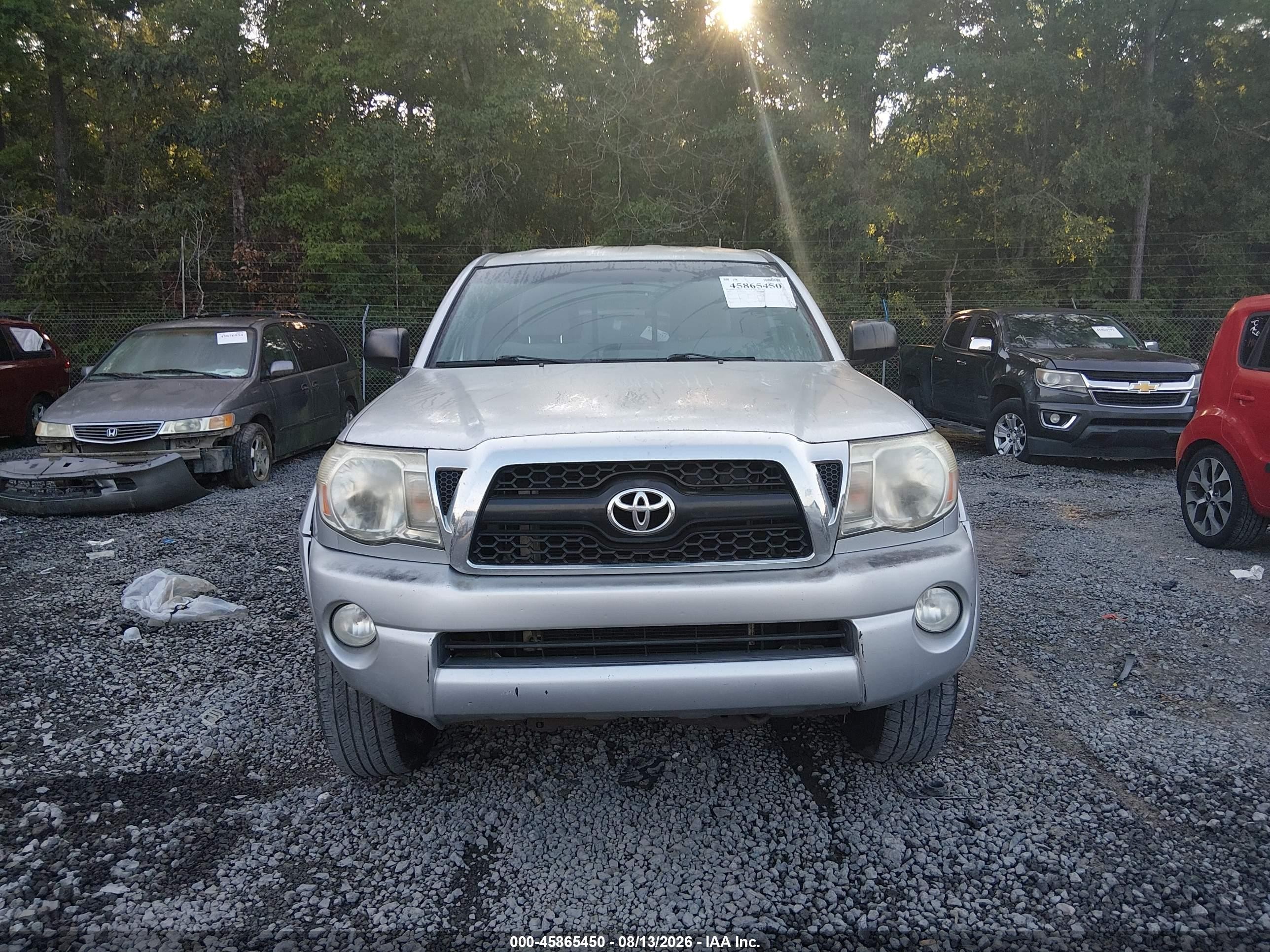 2011 Toyota Tacoma Prerunner V6 Silver vin: 5TFTU4GN7BX009671