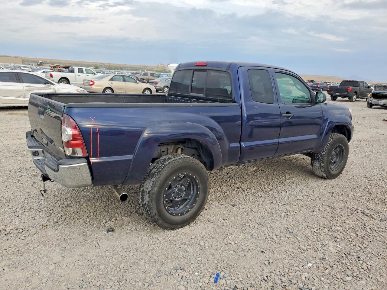 2013 Toyota Tacoma Prerunner Access Cab Blue vin: 5TFTU4GN7DX031494